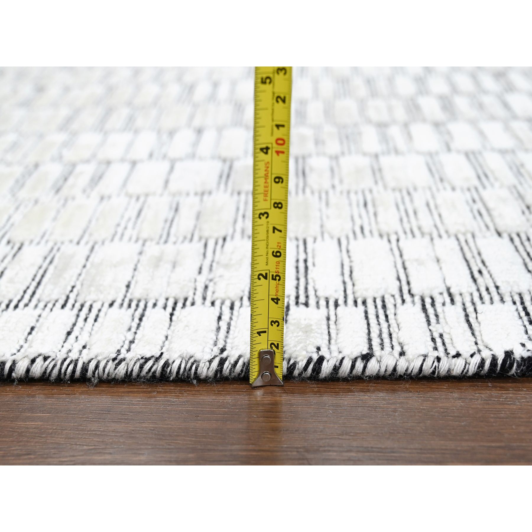 Modern-and-Contemporary-Hand-Loomed-Rug-422935