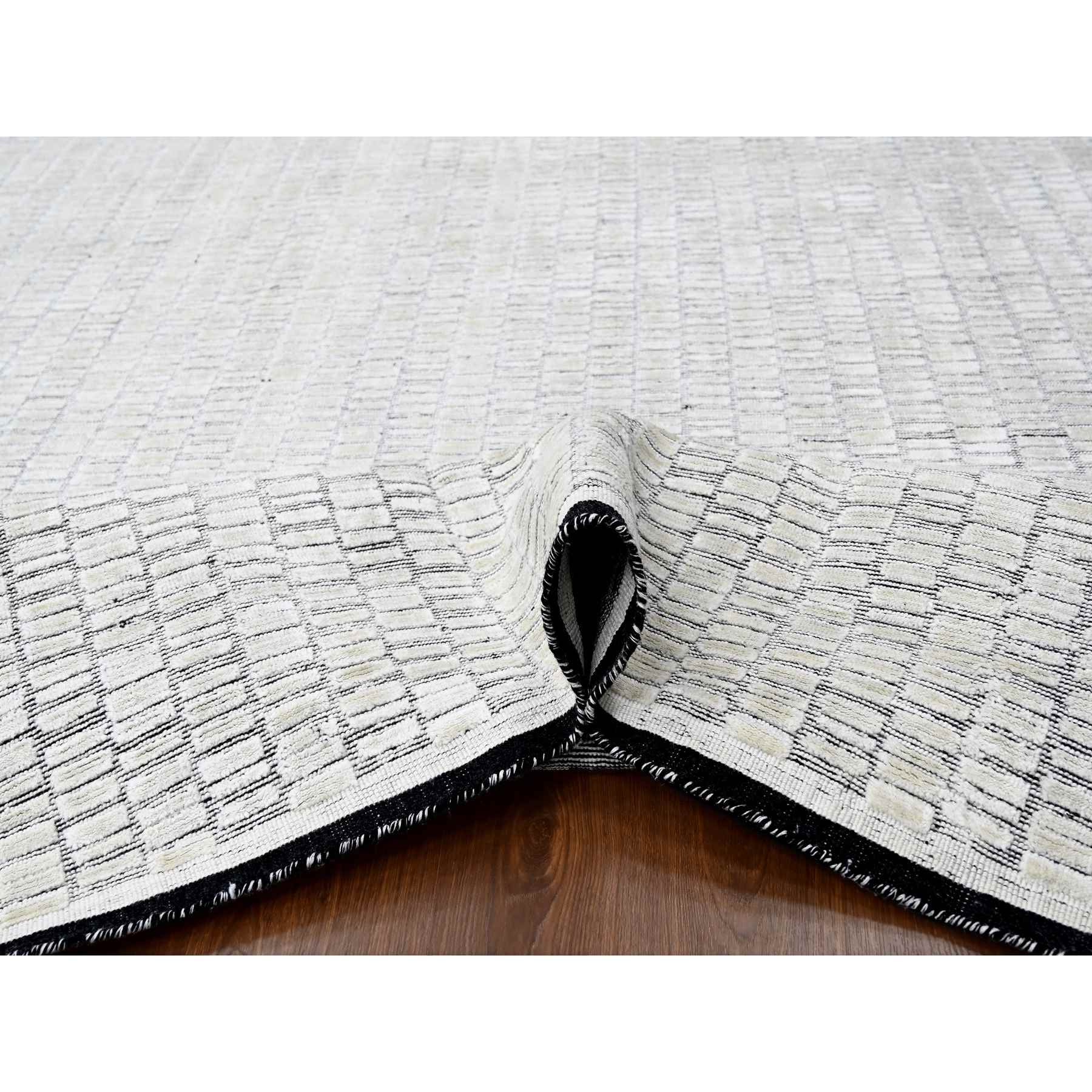 Modern-and-Contemporary-Hand-Loomed-Rug-422940