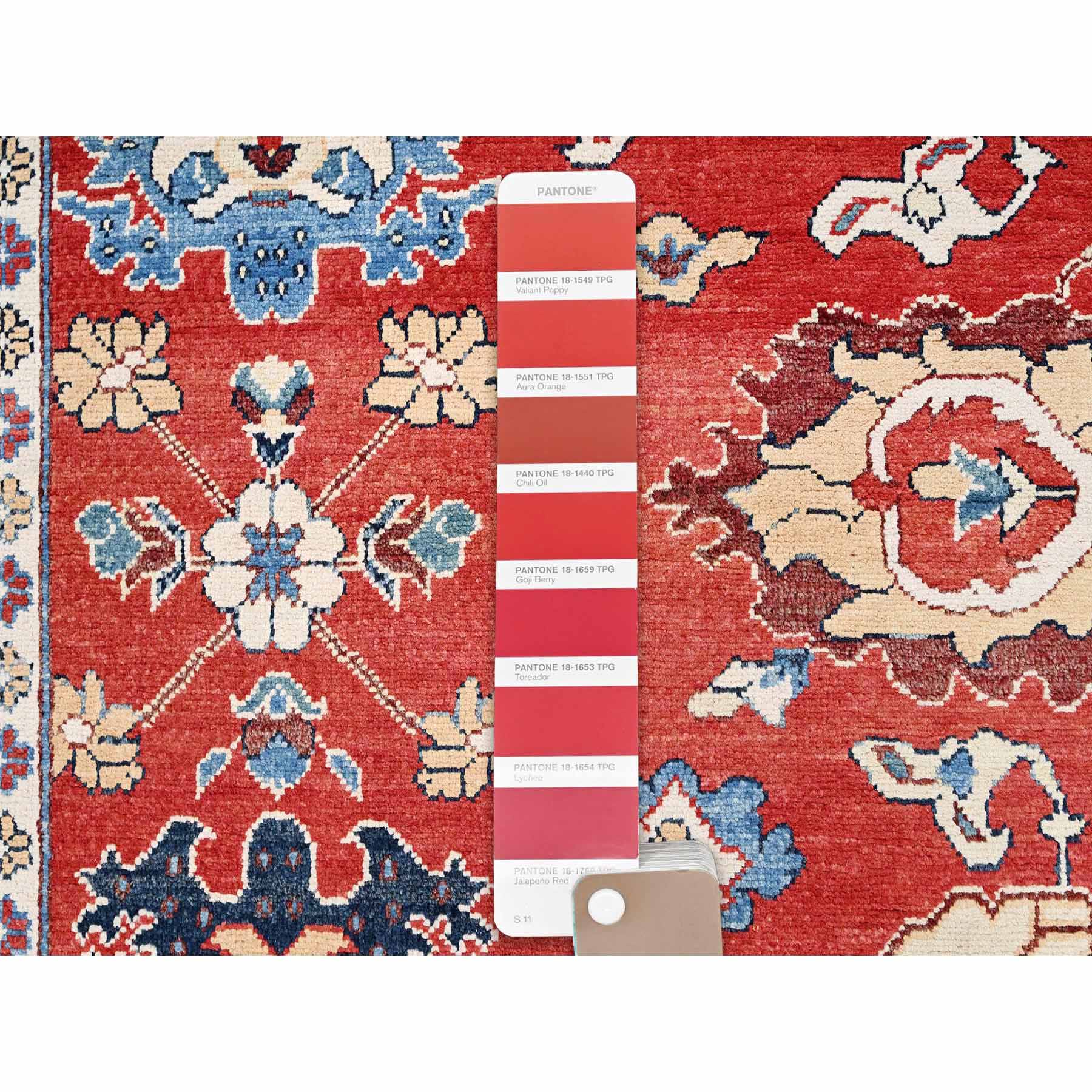 Heriz-Hand-Knotted-Rug-427200