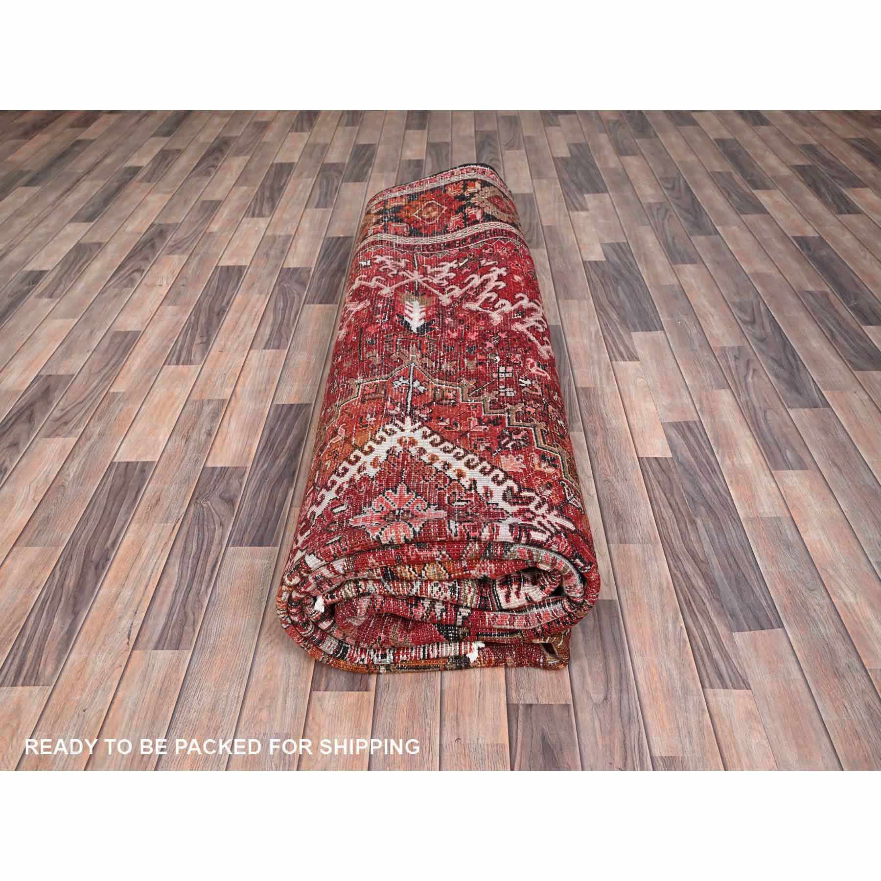 Heriz-Hand-Knotted-Rug-428280