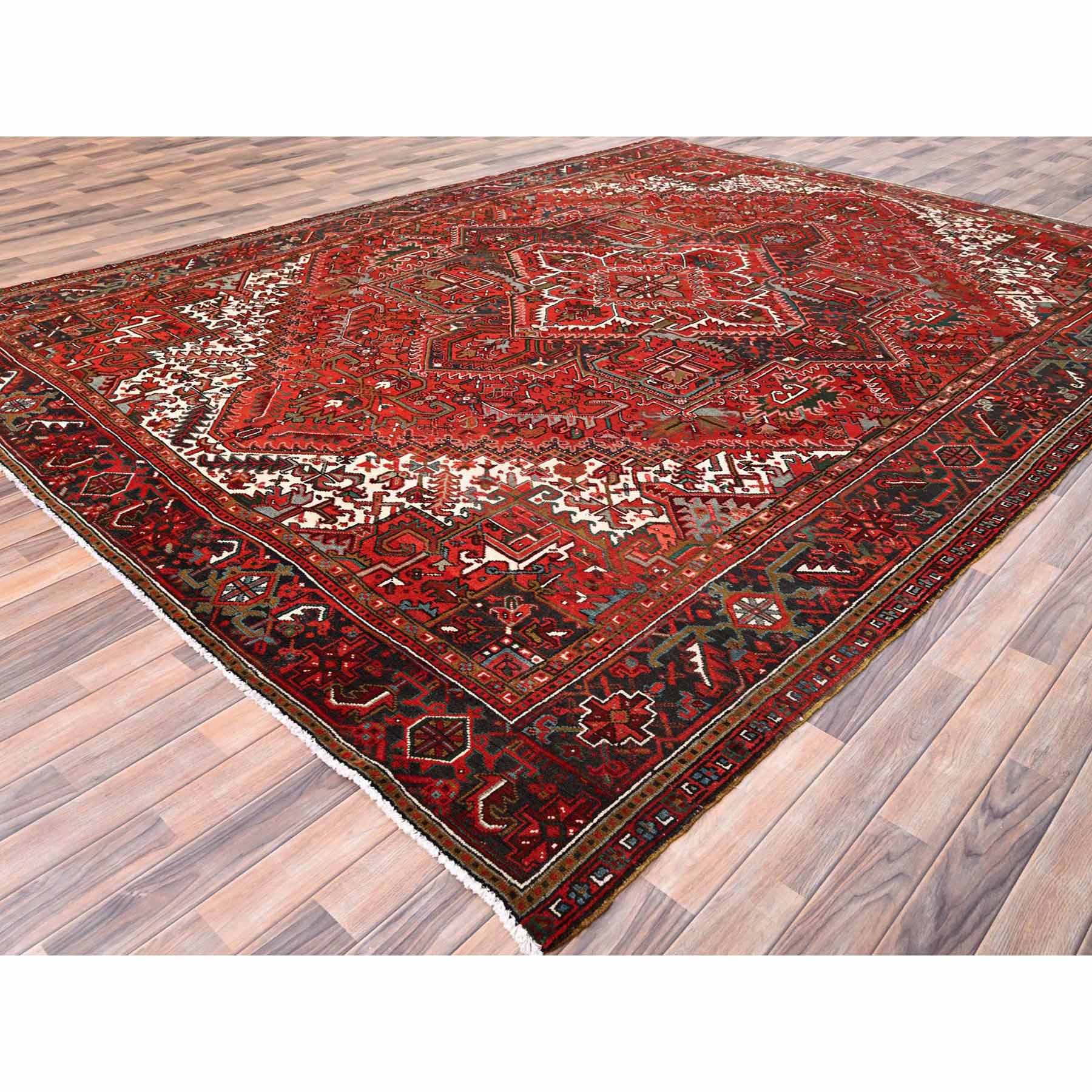 Heriz-Hand-Knotted-Rug-428345