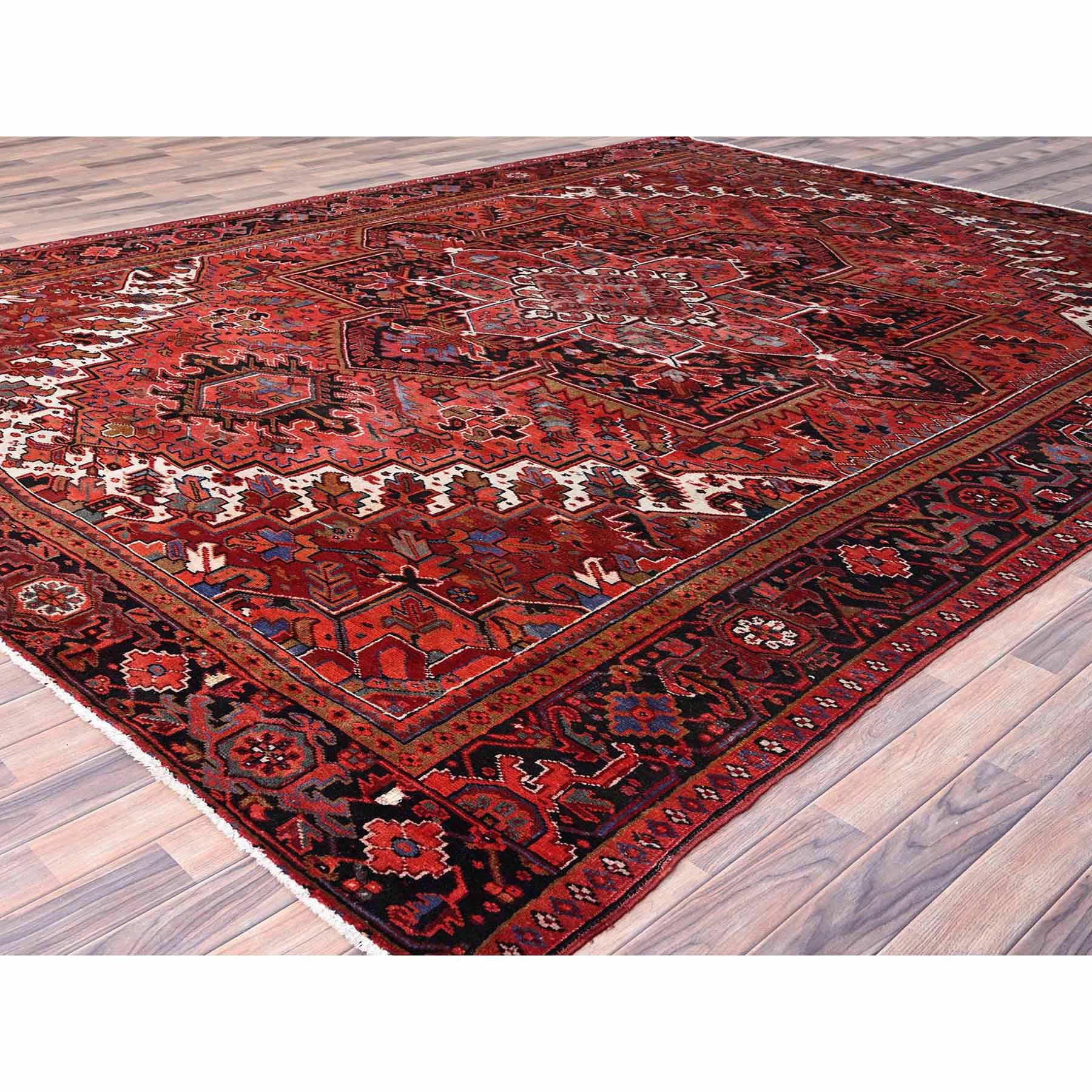 Heriz-Hand-Knotted-Rug-429575