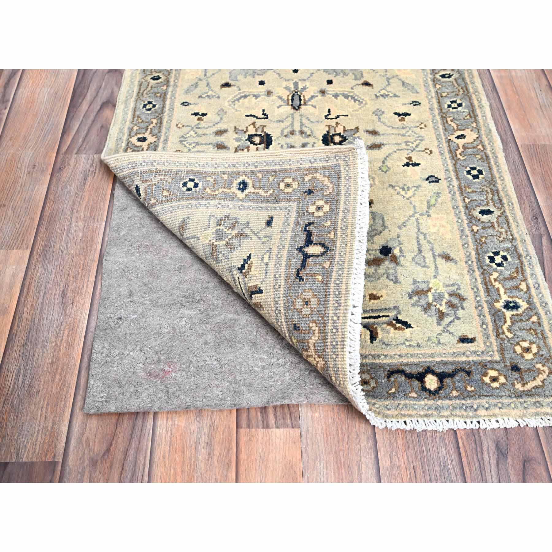 Heriz-Hand-Knotted-Rug-431905