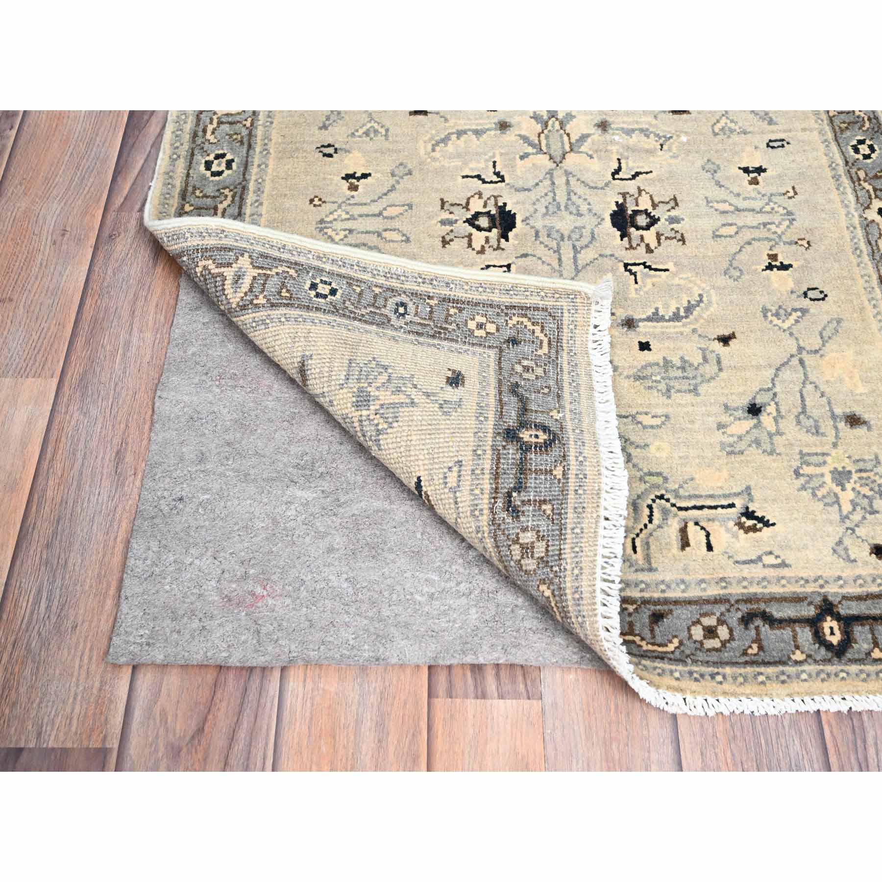Heriz-Hand-Knotted-Rug-431910