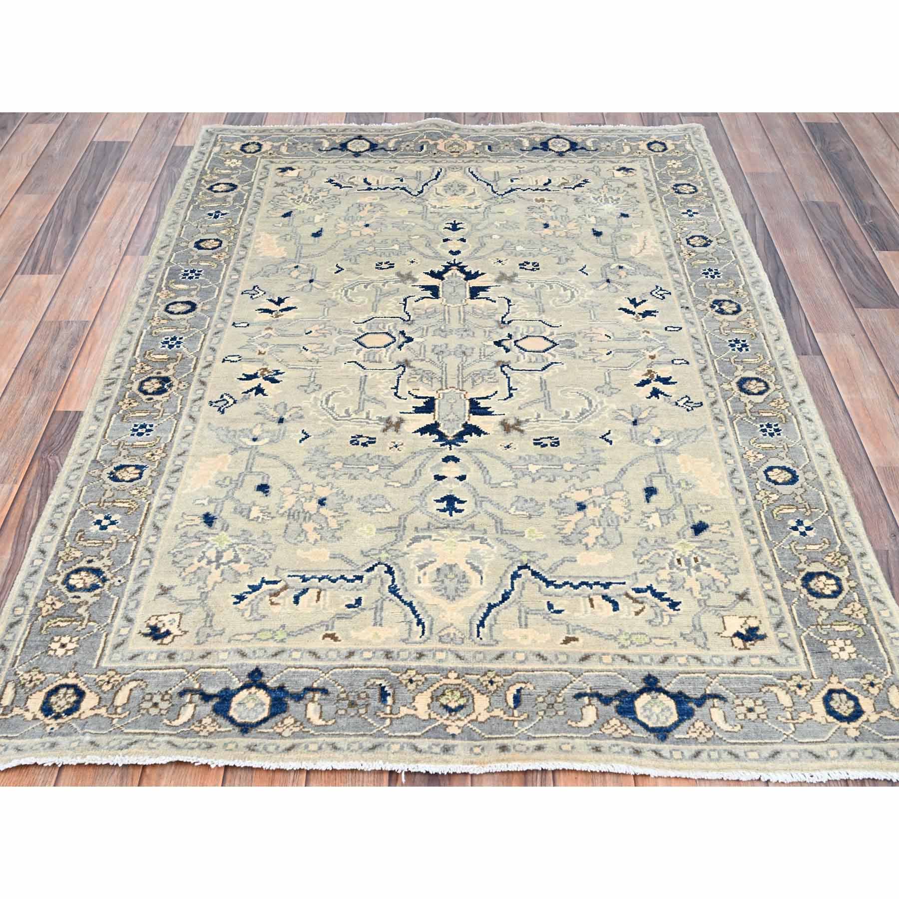 Heriz-Hand-Knotted-Rug-431925