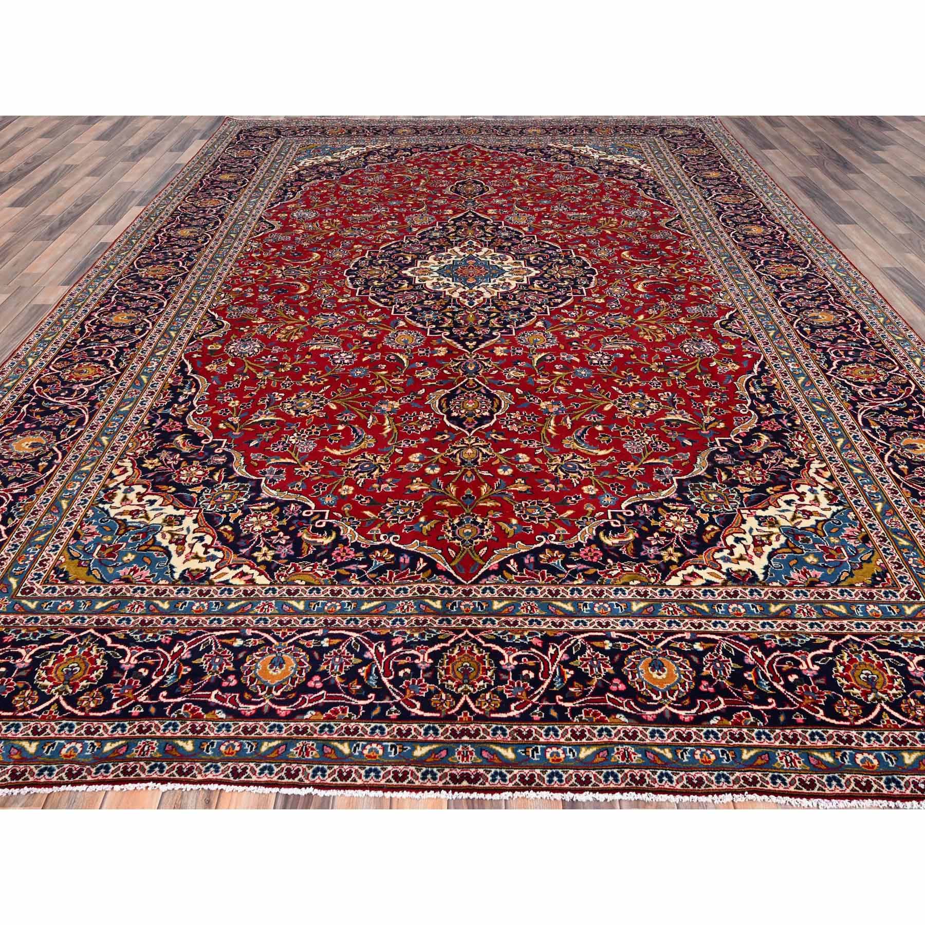 Persian-Hand-Knotted-Rug-432135