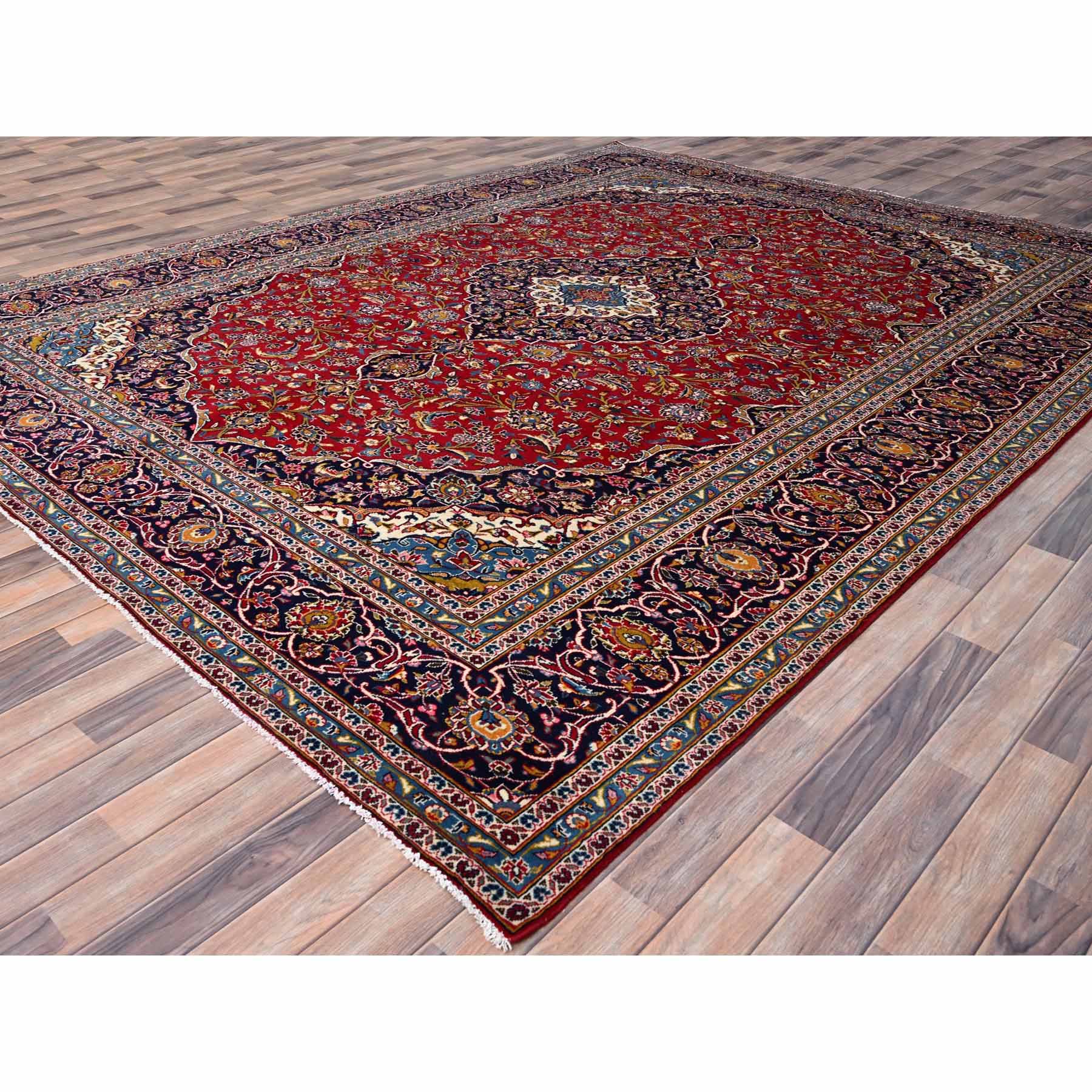 Persian-Hand-Knotted-Rug-432135