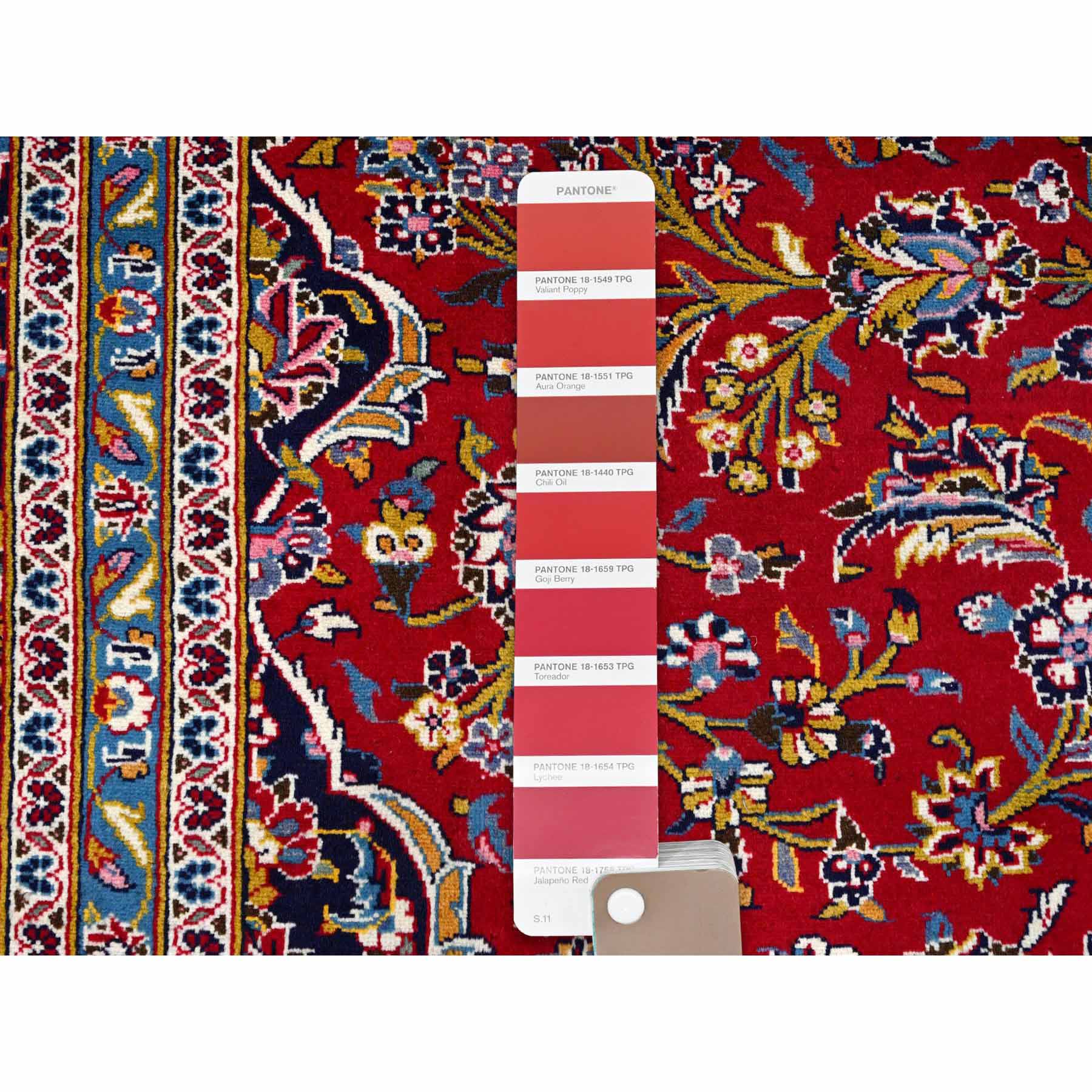 Persian-Hand-Knotted-Rug-432135