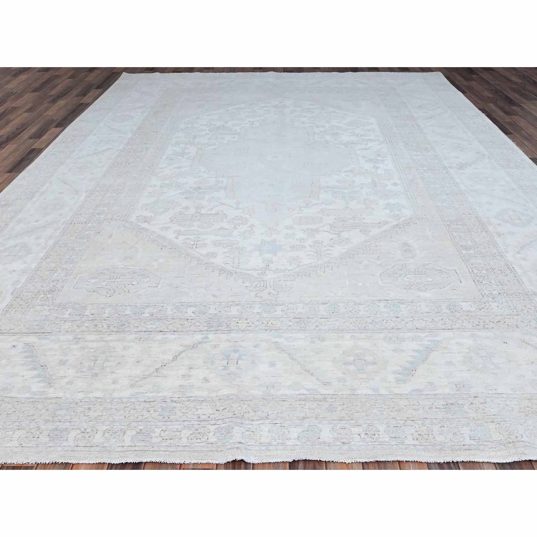 Oushak-And-Peshawar-Hand-Knotted-Rug-432555