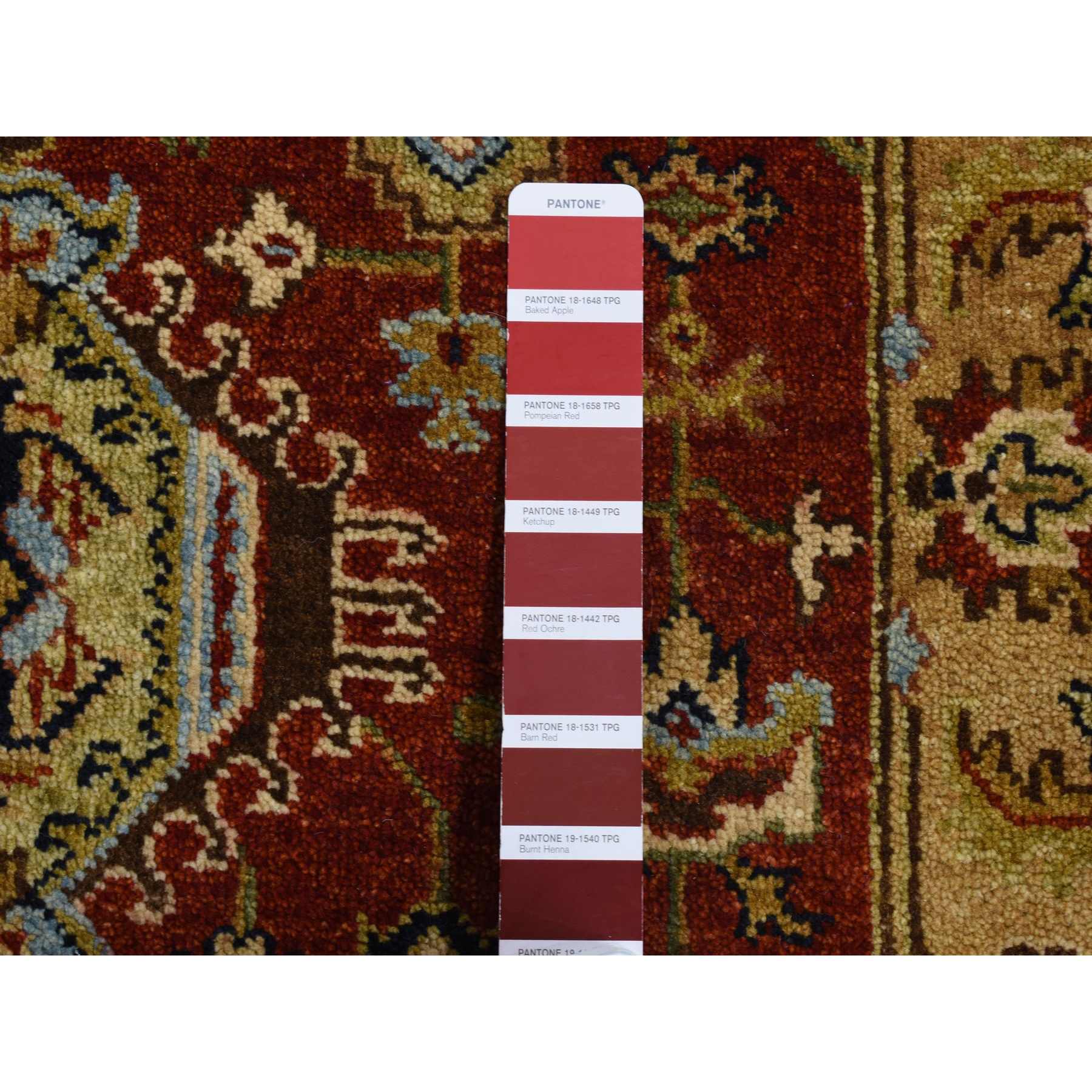 Heriz-Hand-Knotted-Rug-436375