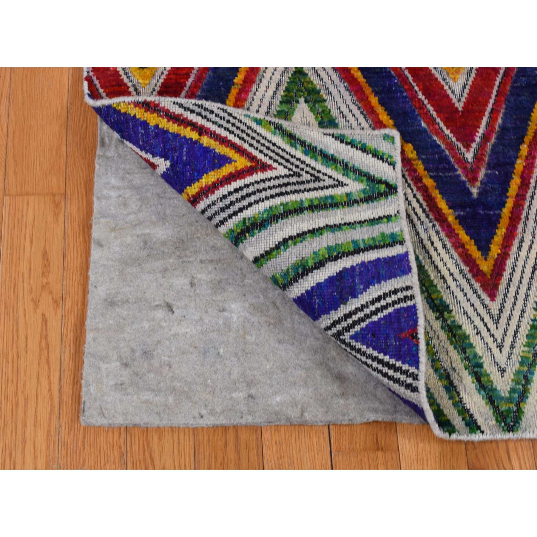 Modern-and-Contemporary-Hand-Knotted-Rug-435025