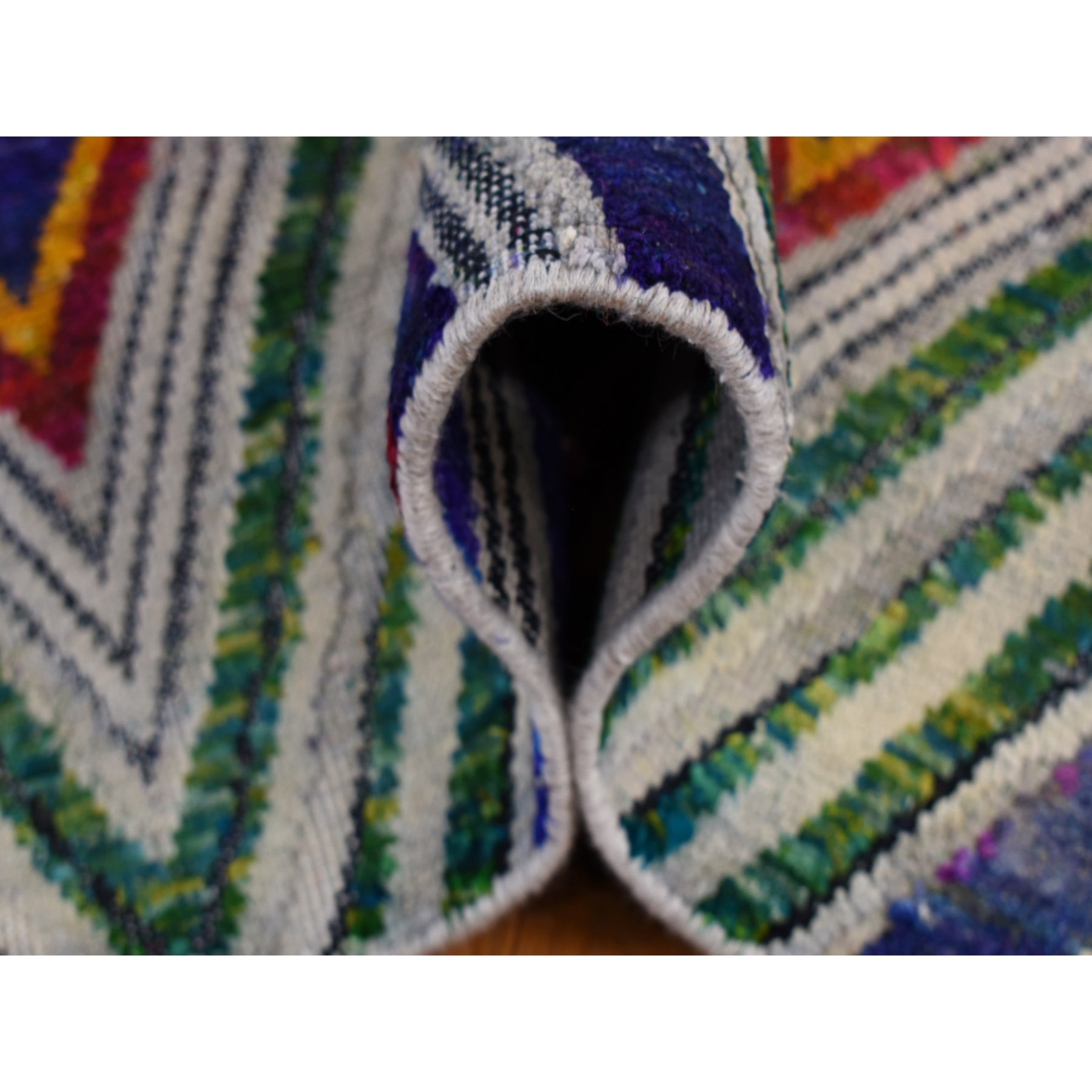 Modern-and-Contemporary-Hand-Knotted-Rug-435025