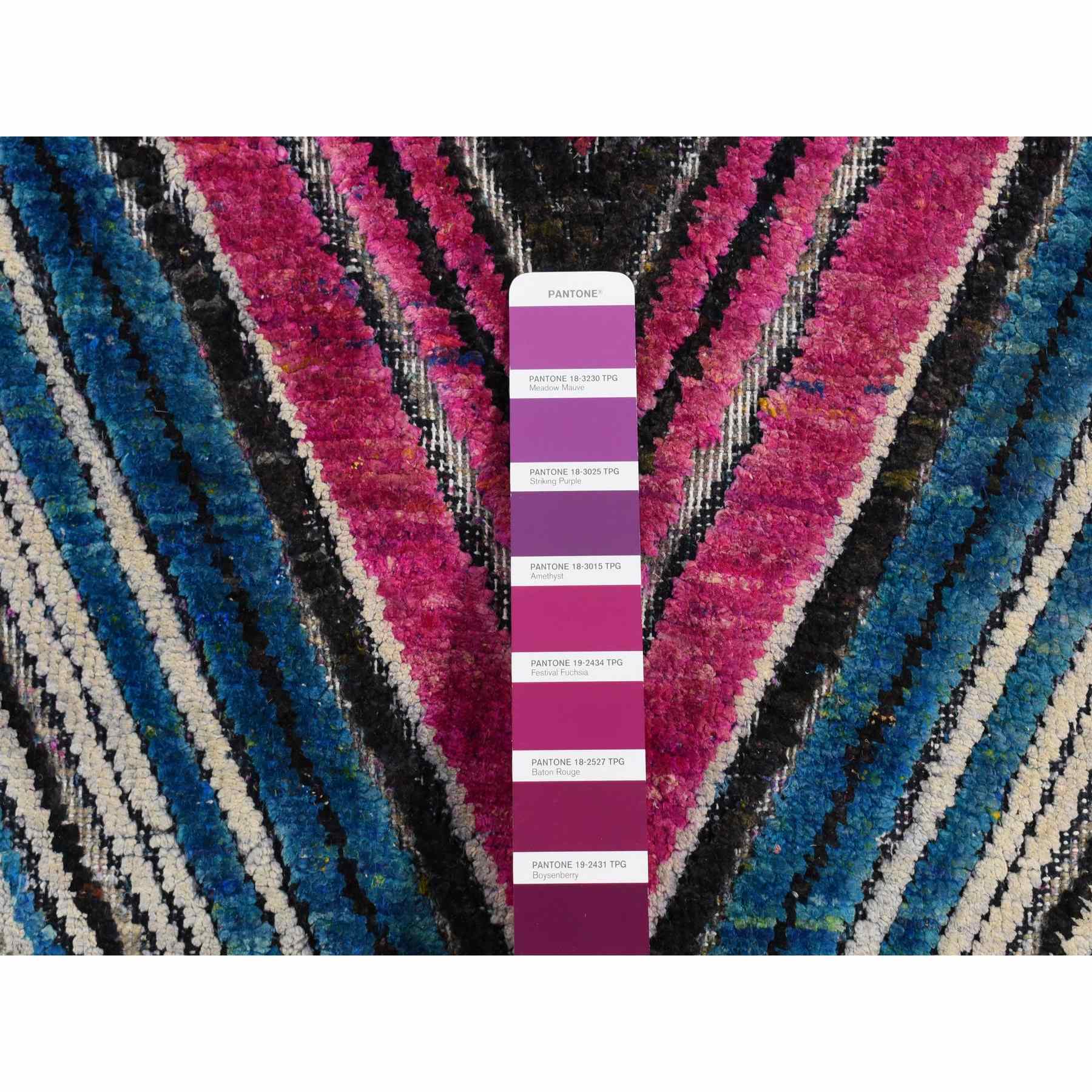Modern-and-Contemporary-Hand-Knotted-Rug-435025