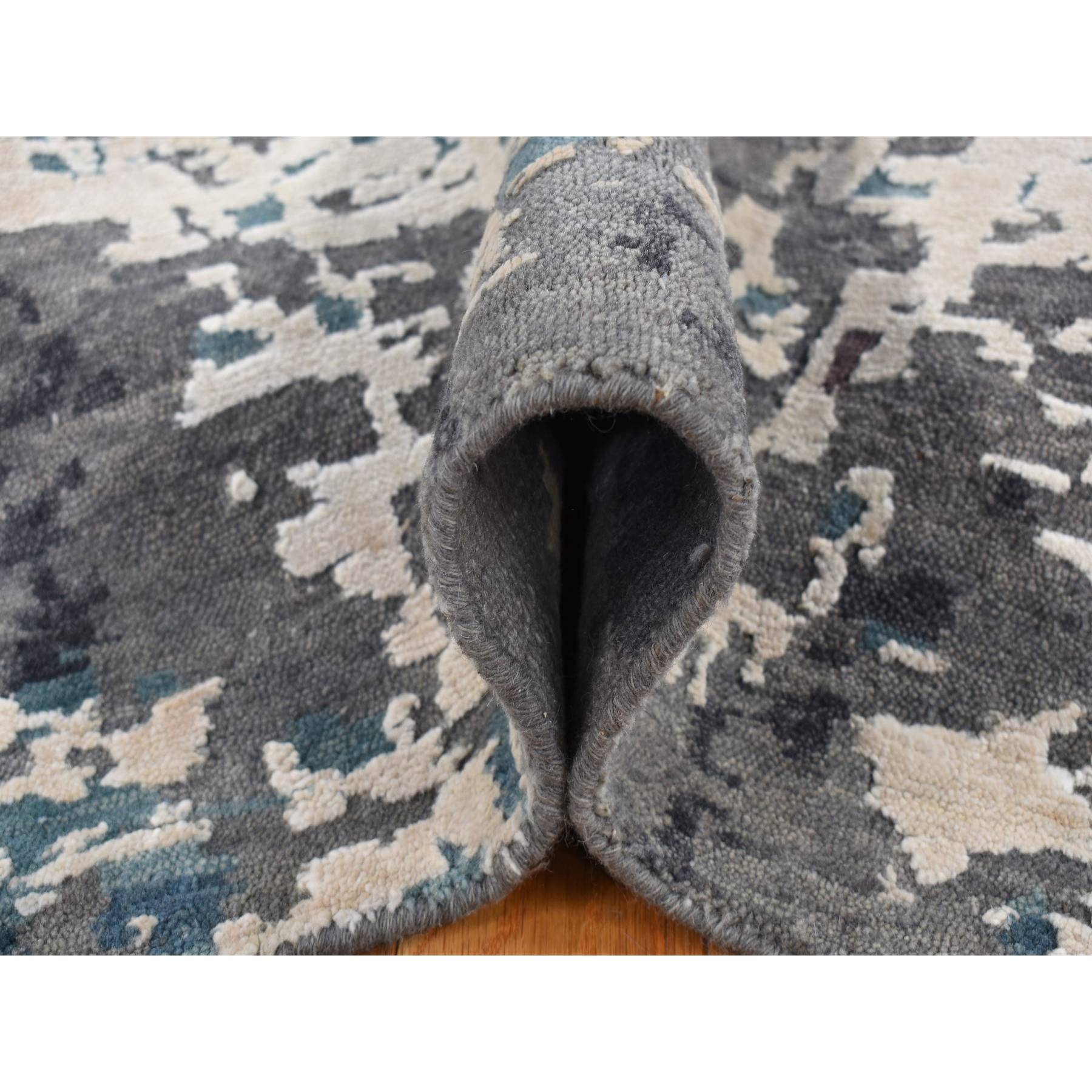 Modern-and-Contemporary-Hand-Knotted-Rug-435430