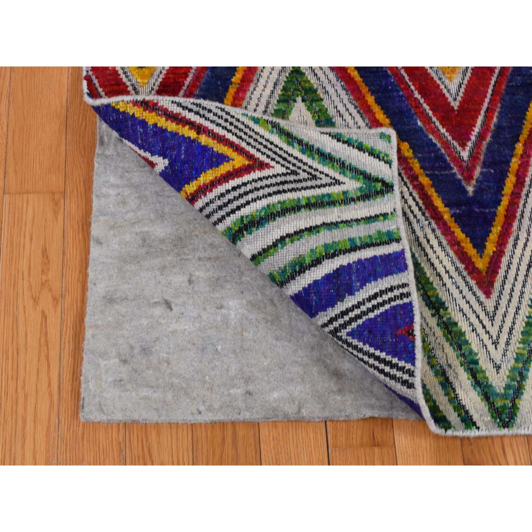 Modern-and-Contemporary-Hand-Knotted-Rug-435495