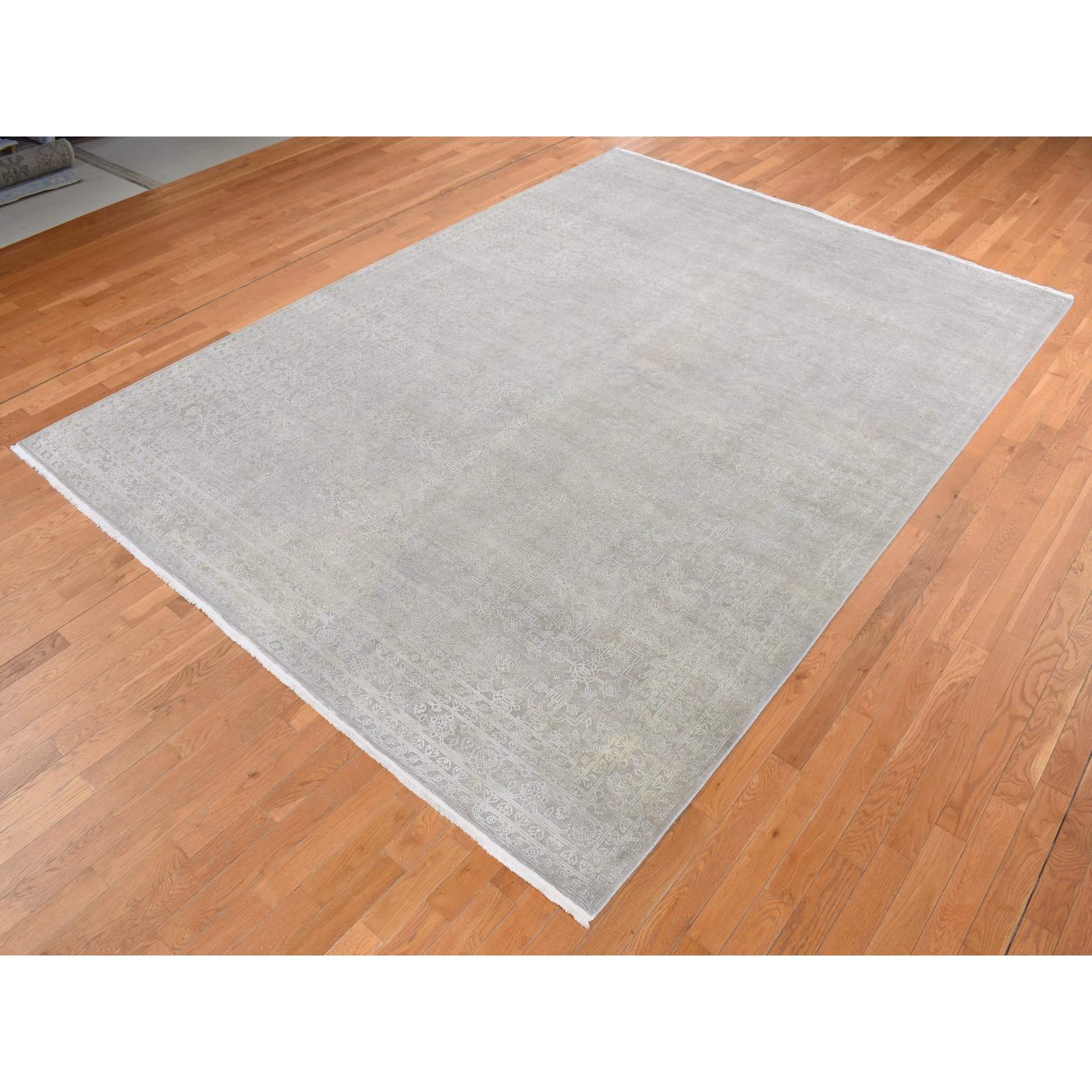 Modern-and-Contemporary-Hand-Knotted-Rug-435525