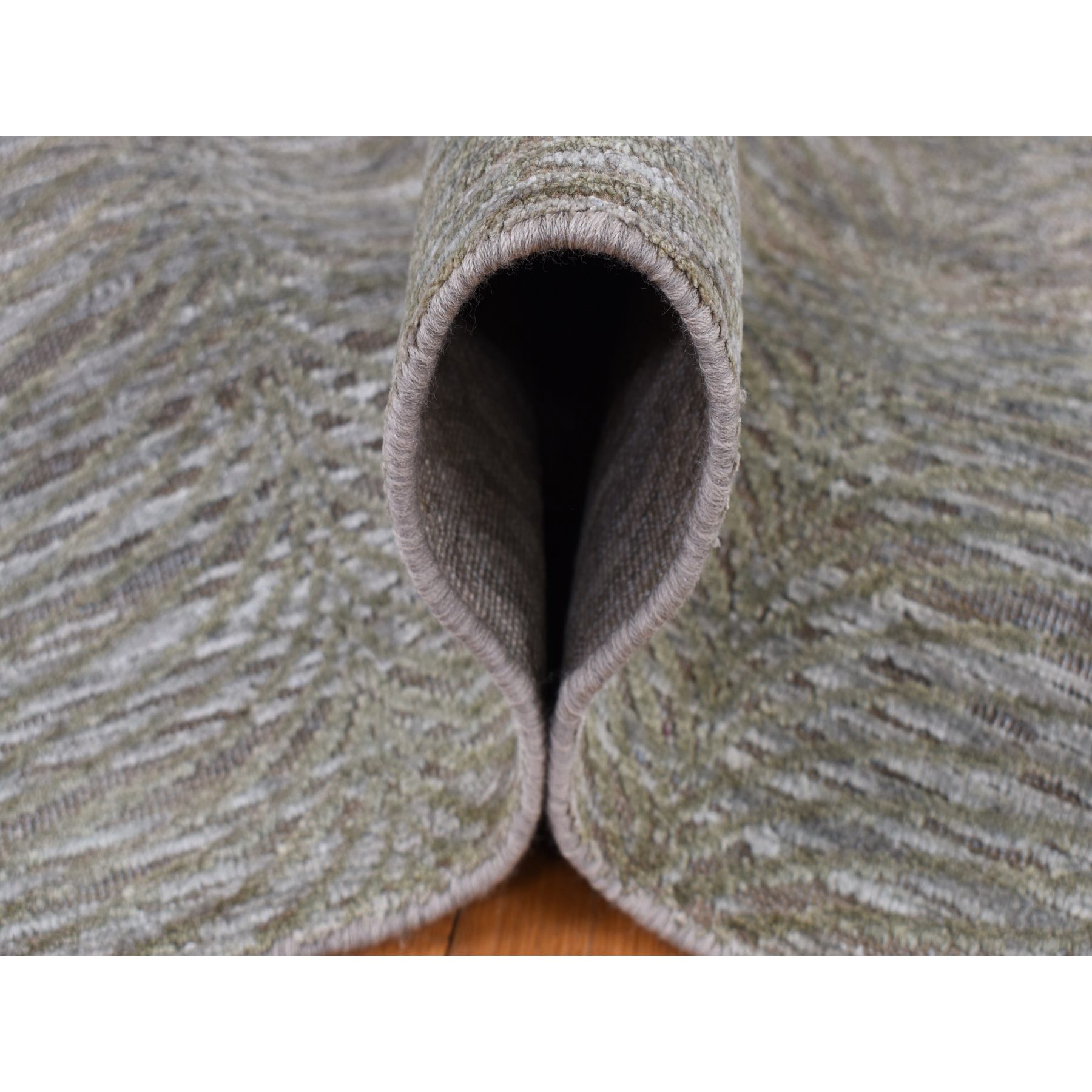 Modern-and-Contemporary-Hand-Knotted-Rug-435630