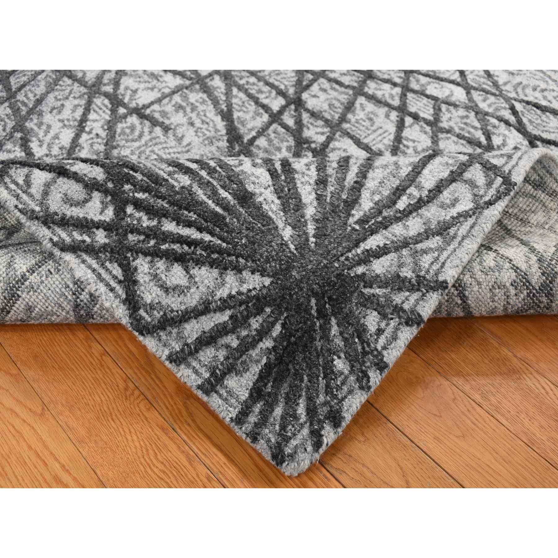 Modern-and-Contemporary-Hand-Knotted-Rug-435910