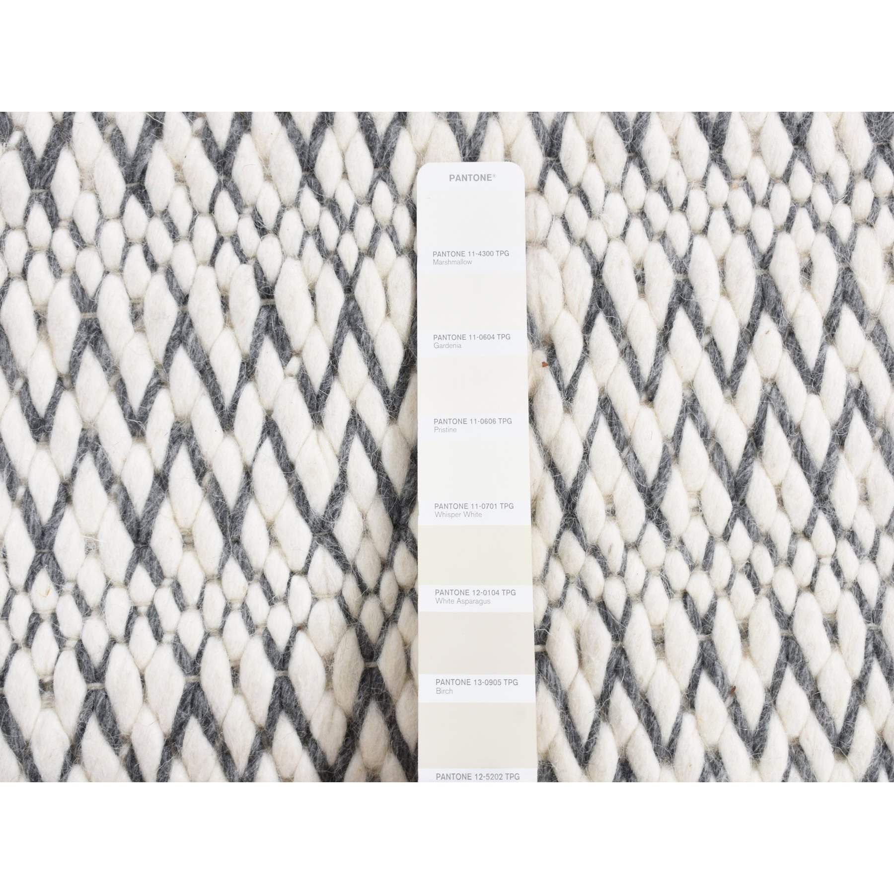 Modern-and-Contemporary-Hand-Woven-Rug-437075