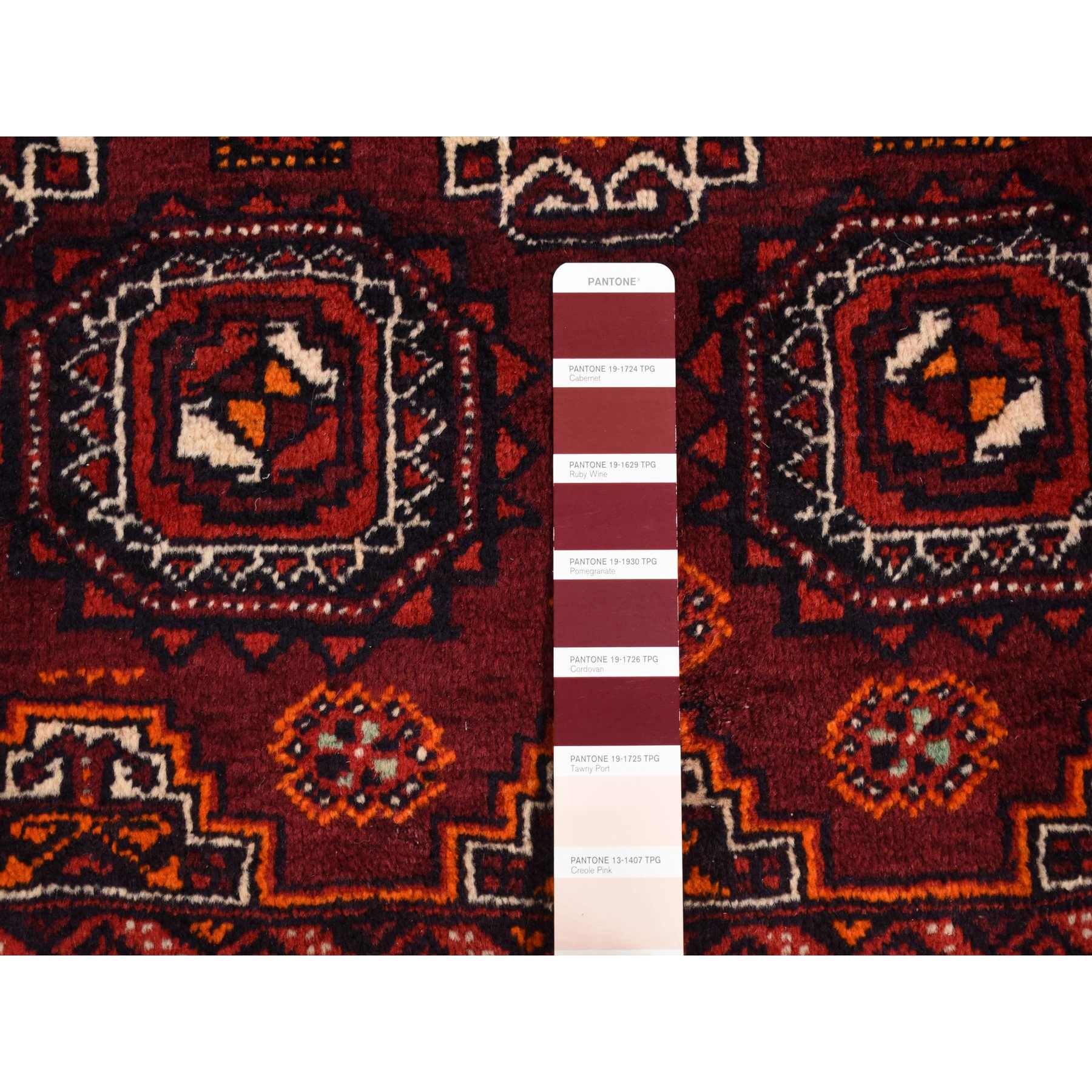 Persian-Hand-Knotted-Rug-436885