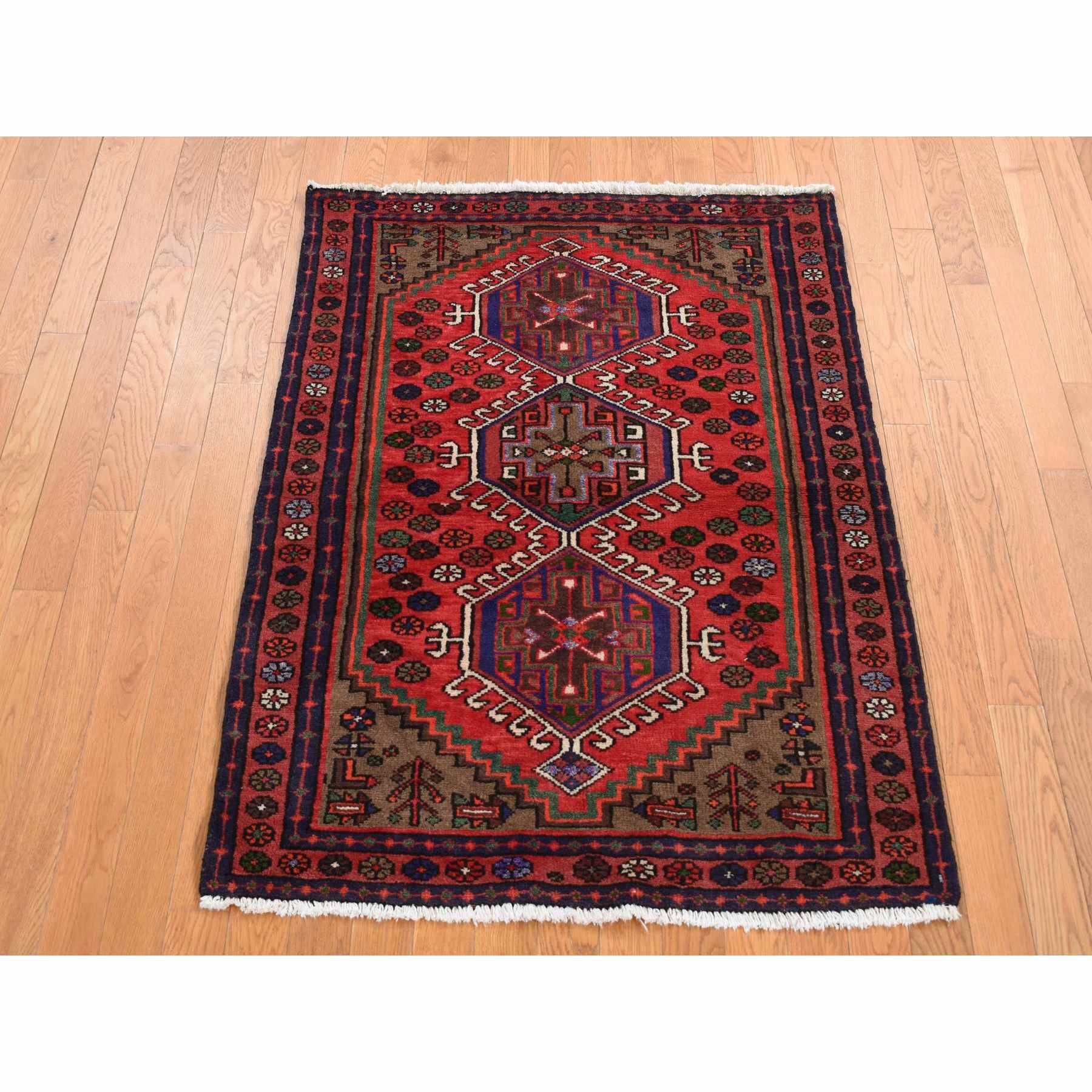 Persian-Hand-Knotted-Rug-437180