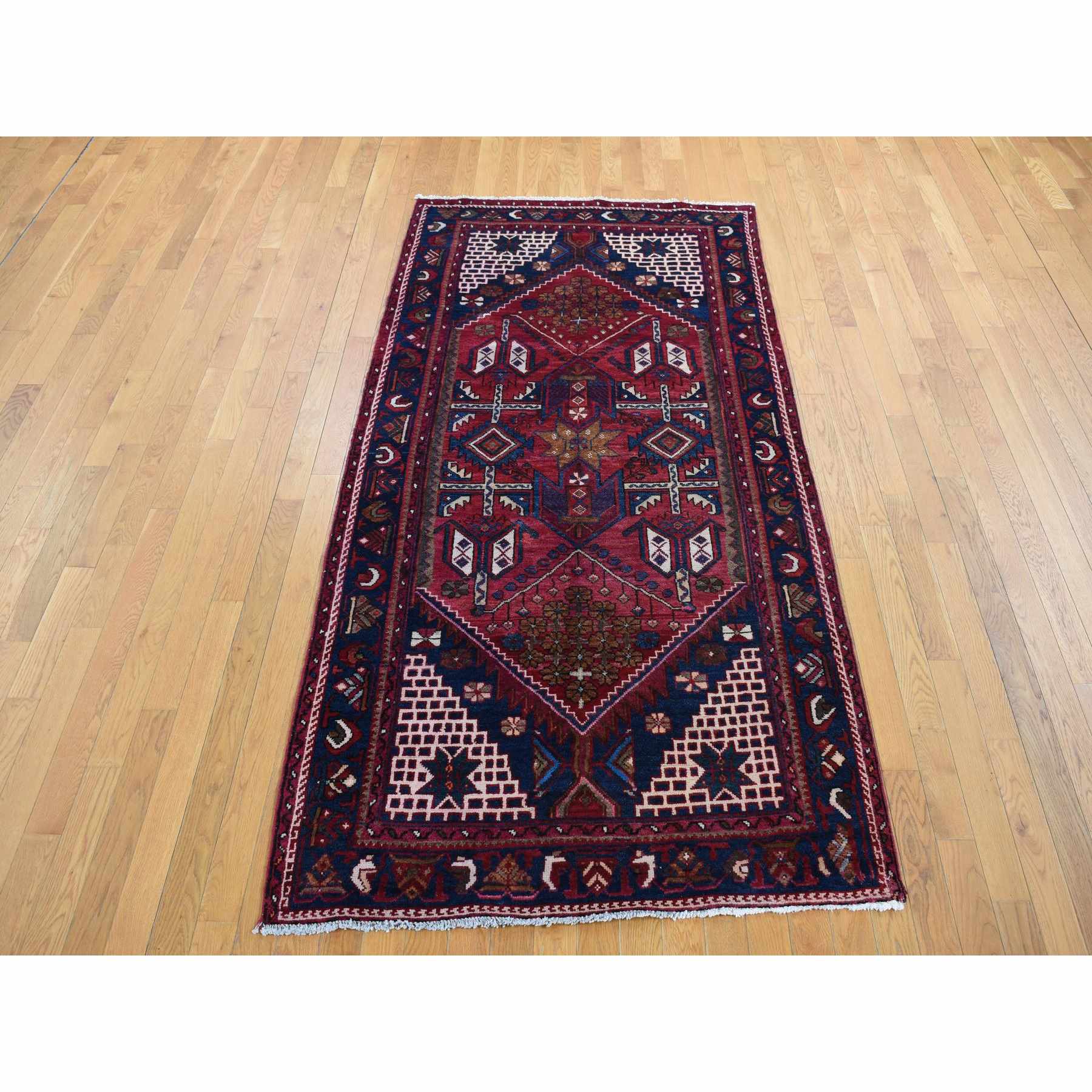 Persian-Hand-Knotted-Rug-437200