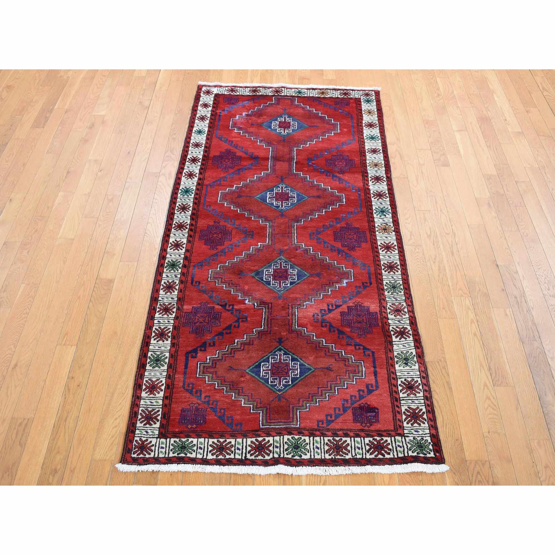 Persian-Hand-Knotted-Rug-437215