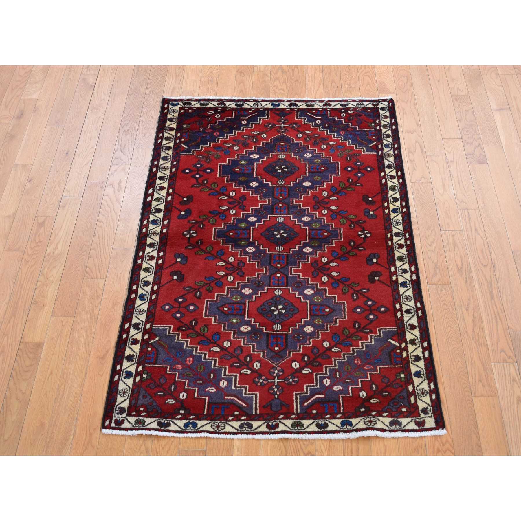 Persian-Hand-Knotted-Rug-437235