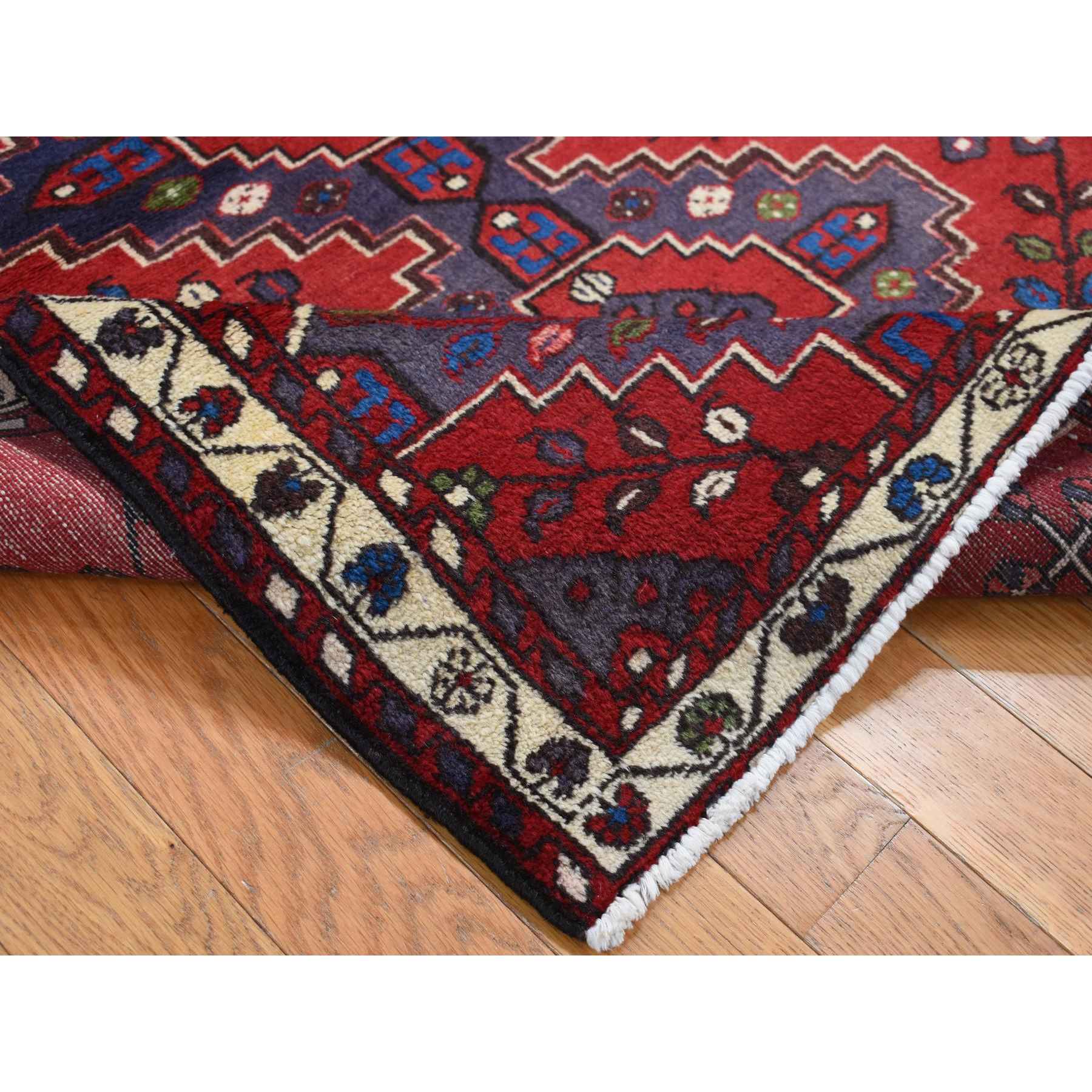 Persian-Hand-Knotted-Rug-437235