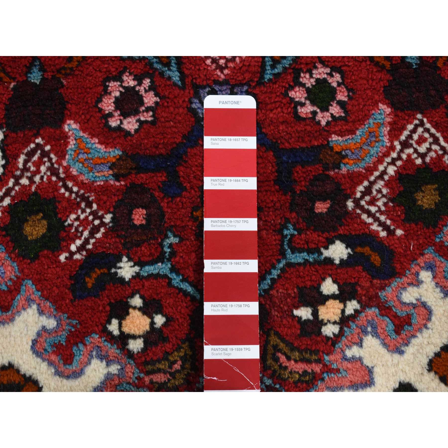 Persian-Hand-Knotted-Rug-437285