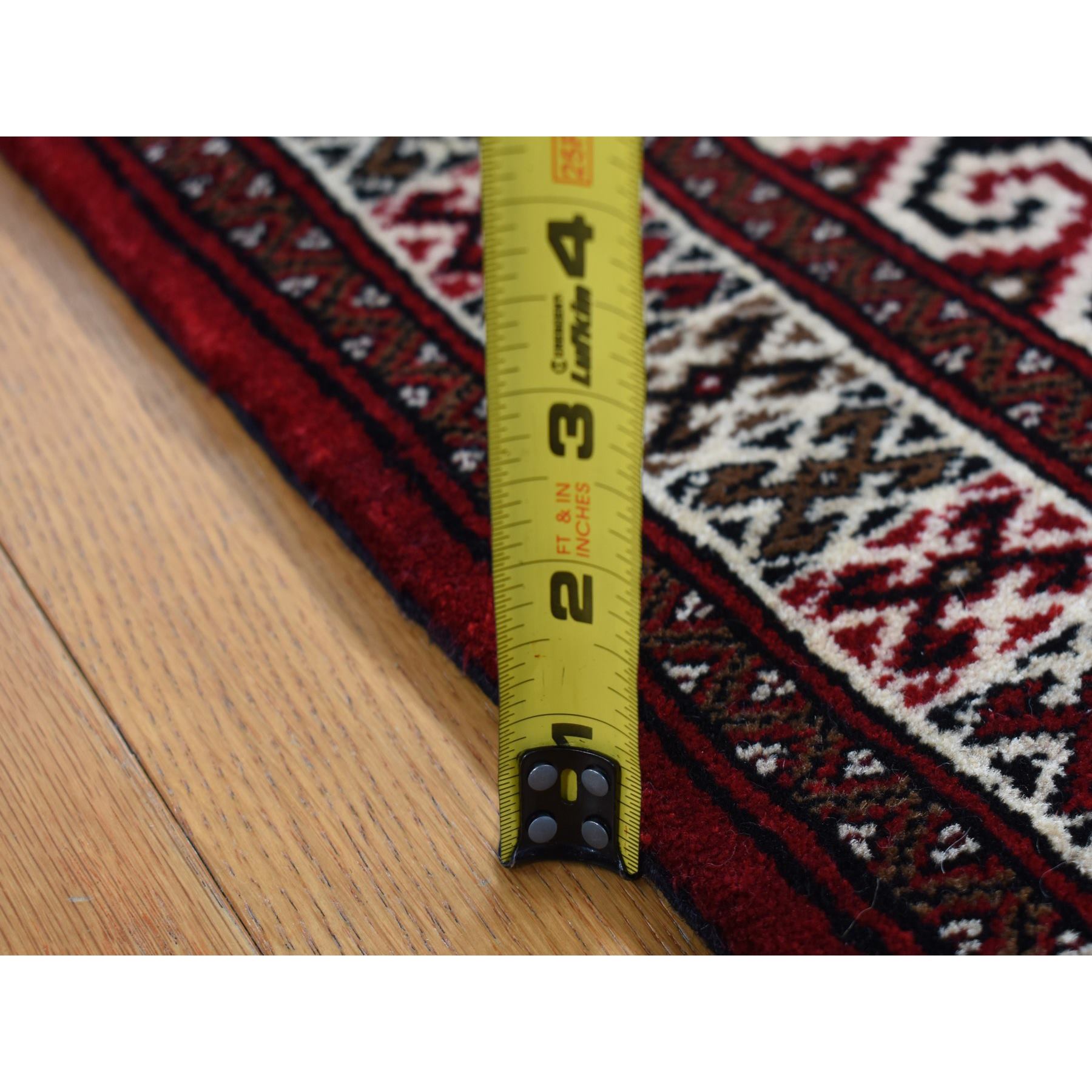 Persian-Hand-Knotted-Rug-437300