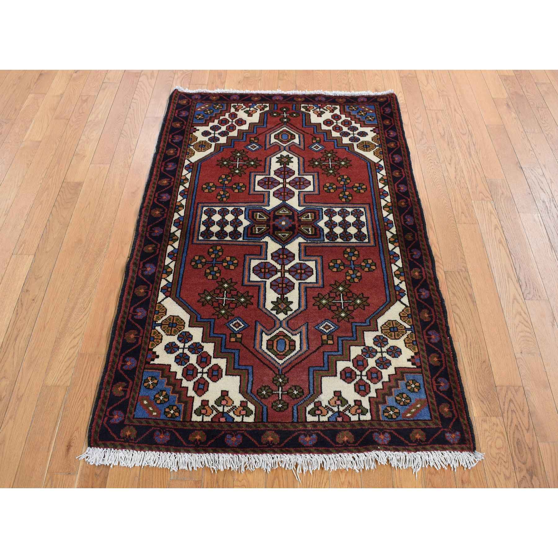 Persian-Hand-Knotted-Rug-437320