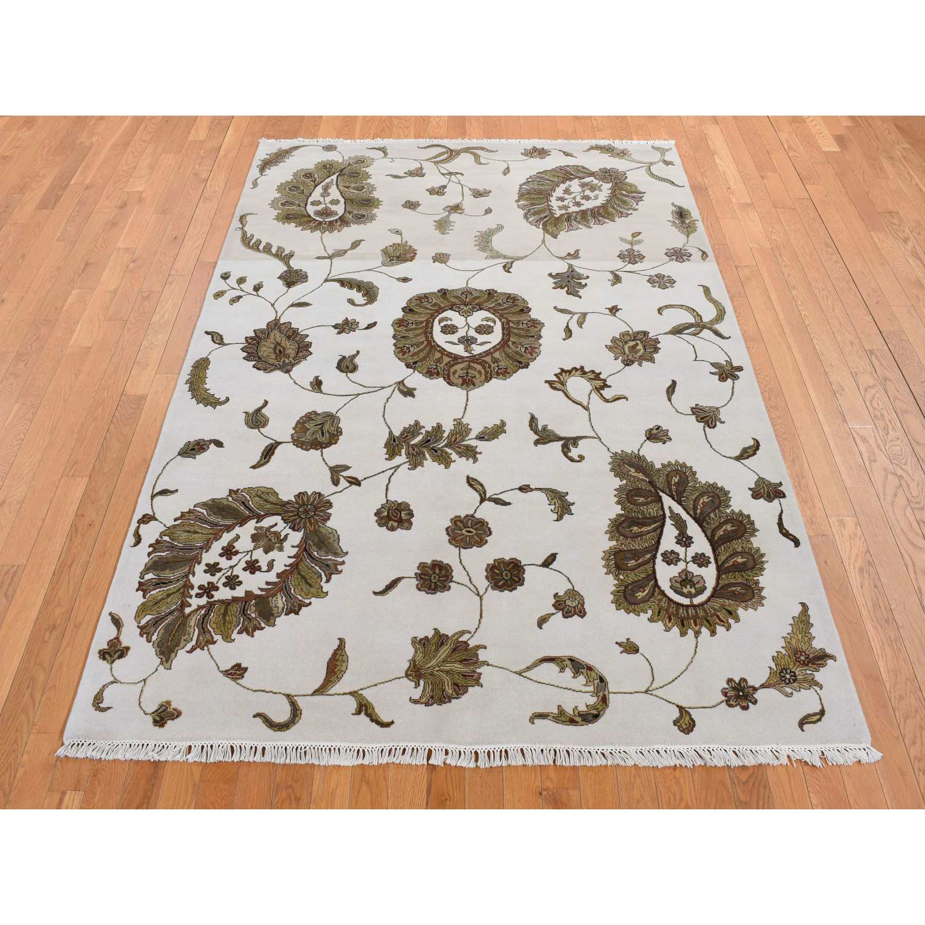 Rajasthan-Hand-Knotted-Rug-435085