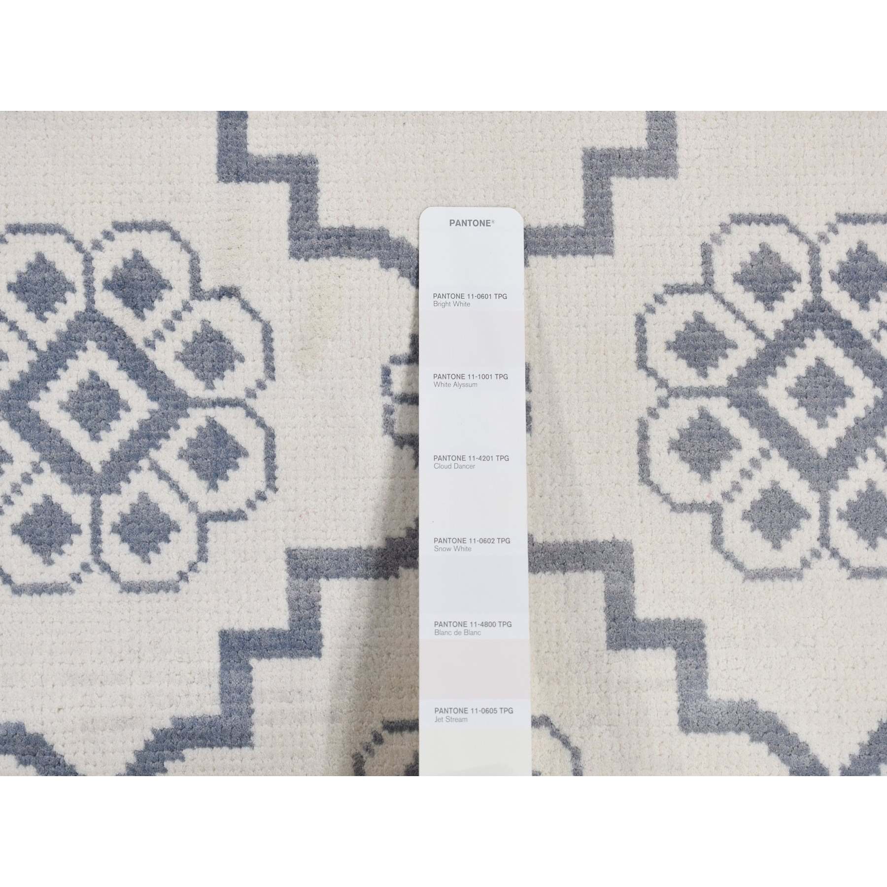 Transitional-Hand-Knotted-Rug-435205