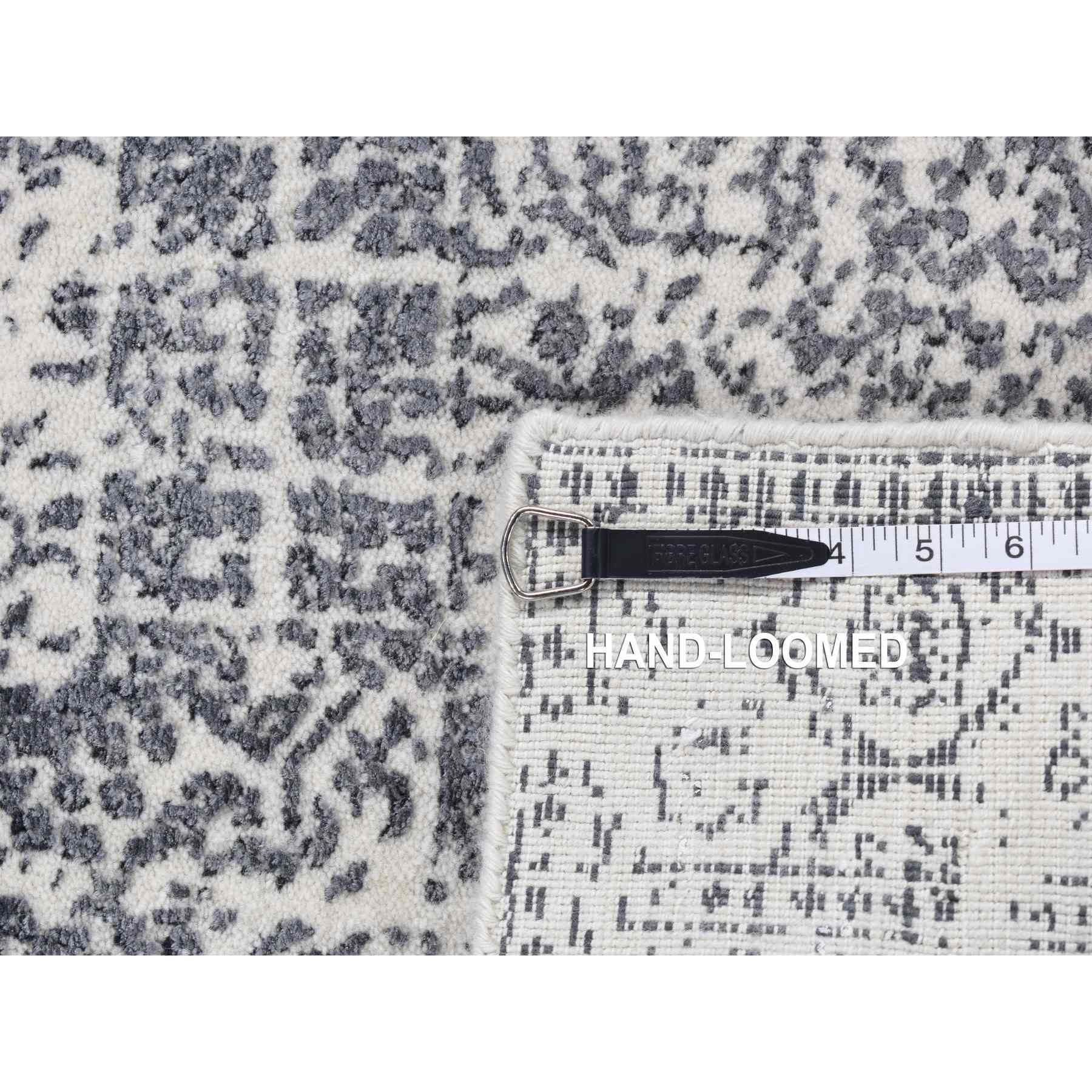 Transitional-Hand-Loomed-Rug-436475