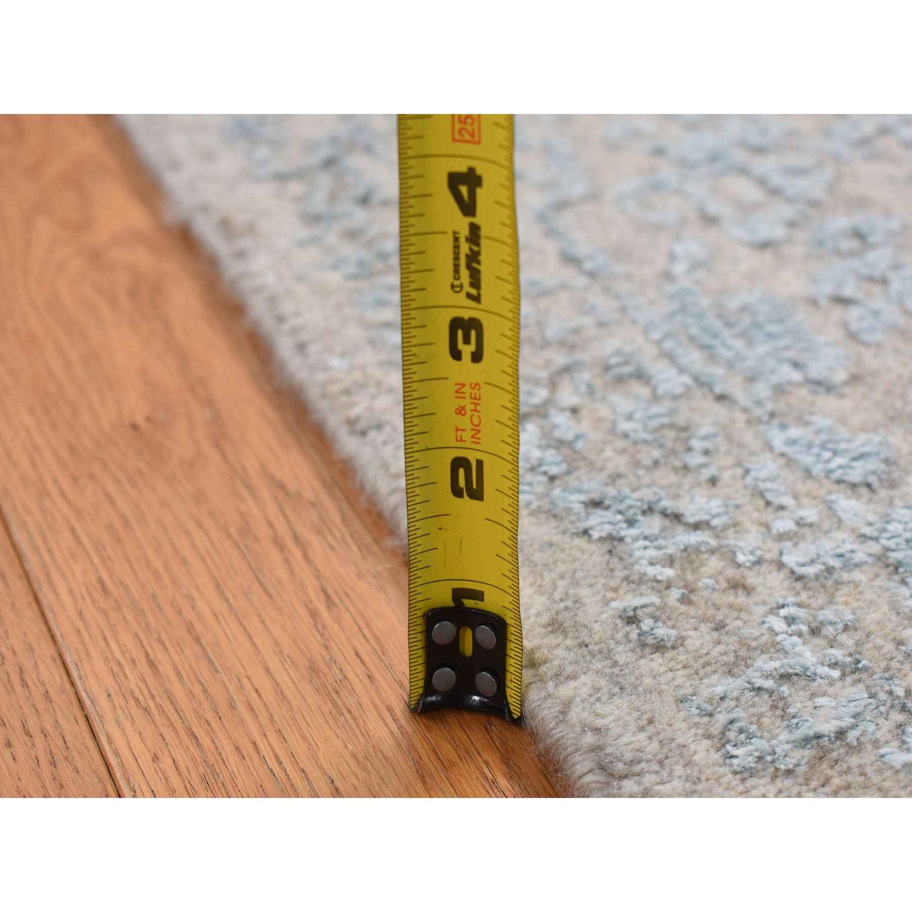 Wool-and-Silk-Hand-Loomed-Rug-436300