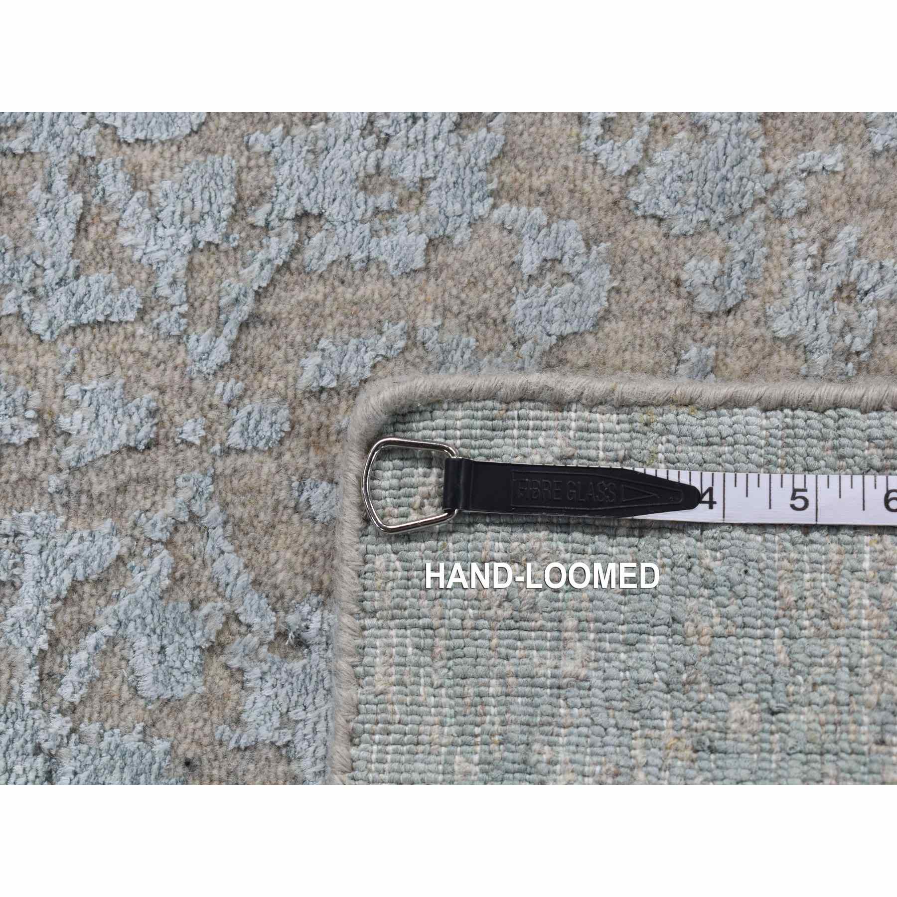 Wool-and-Silk-Hand-Loomed-Rug-436300