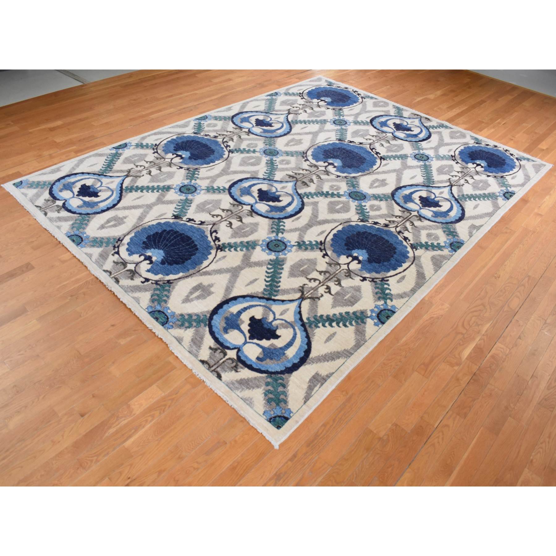 Clearance-Hand-Knotted-Rug-437555