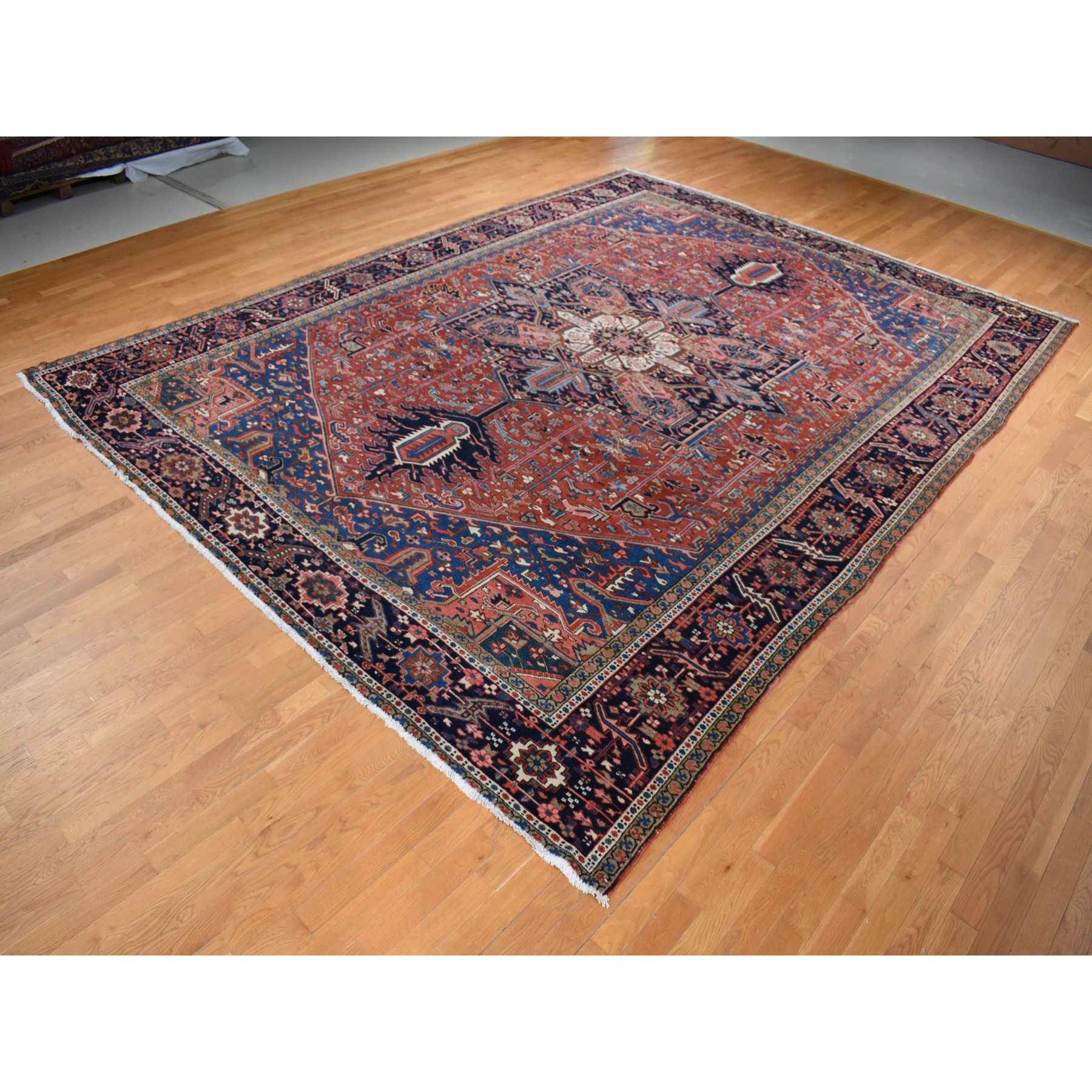 Heriz-Hand-Knotted-Rug-437805