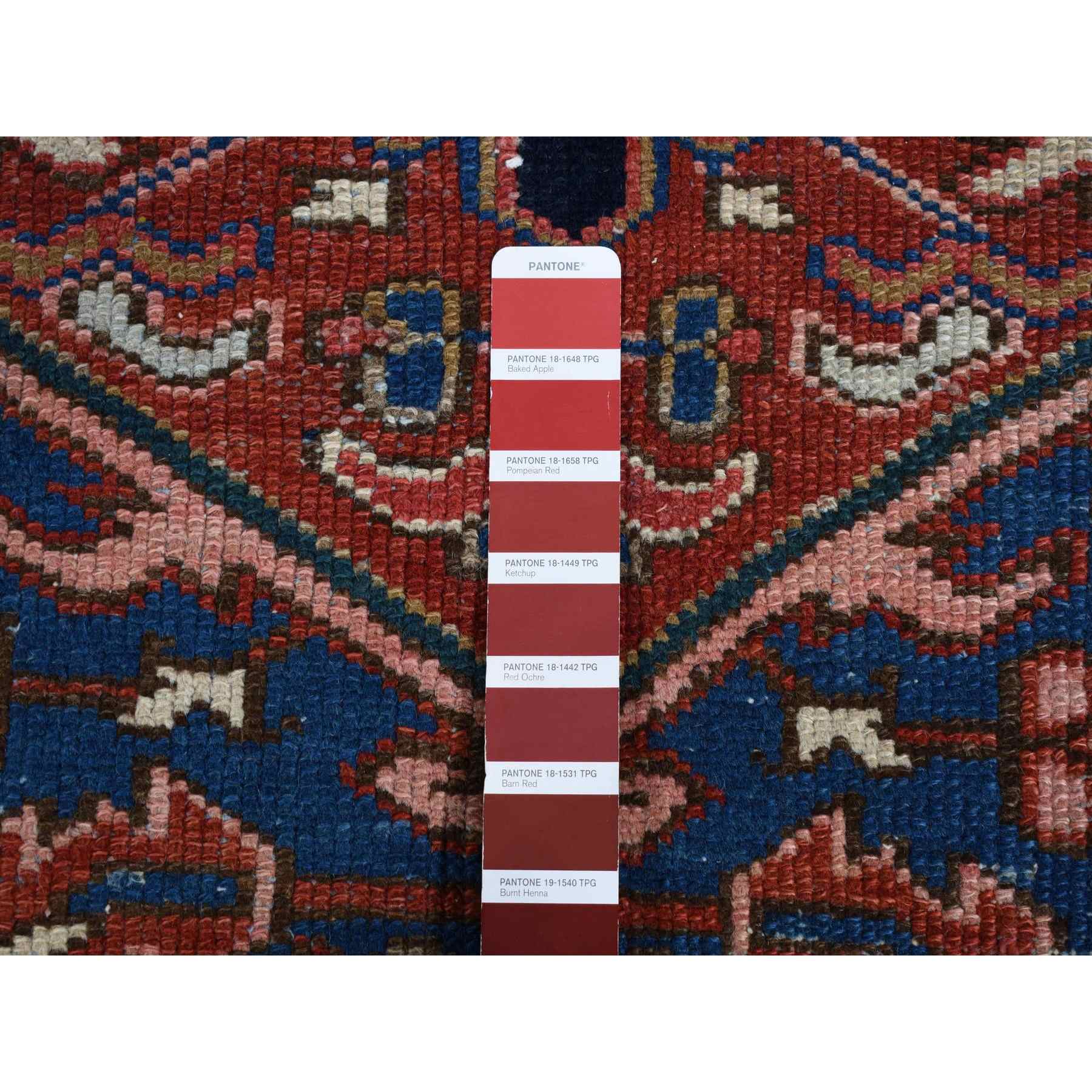 Heriz-Hand-Knotted-Rug-437805