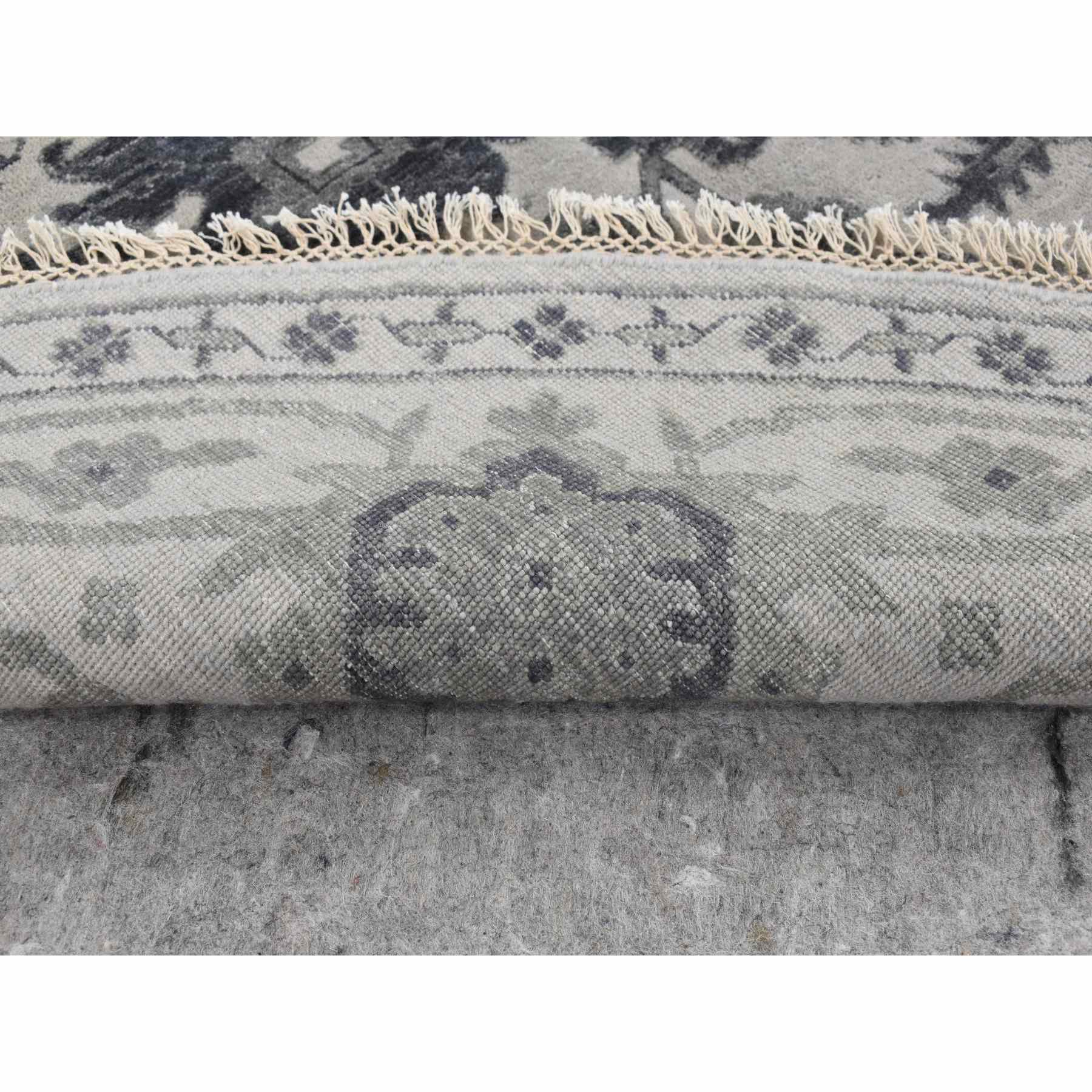 Heriz-Hand-Knotted-Rug-438735