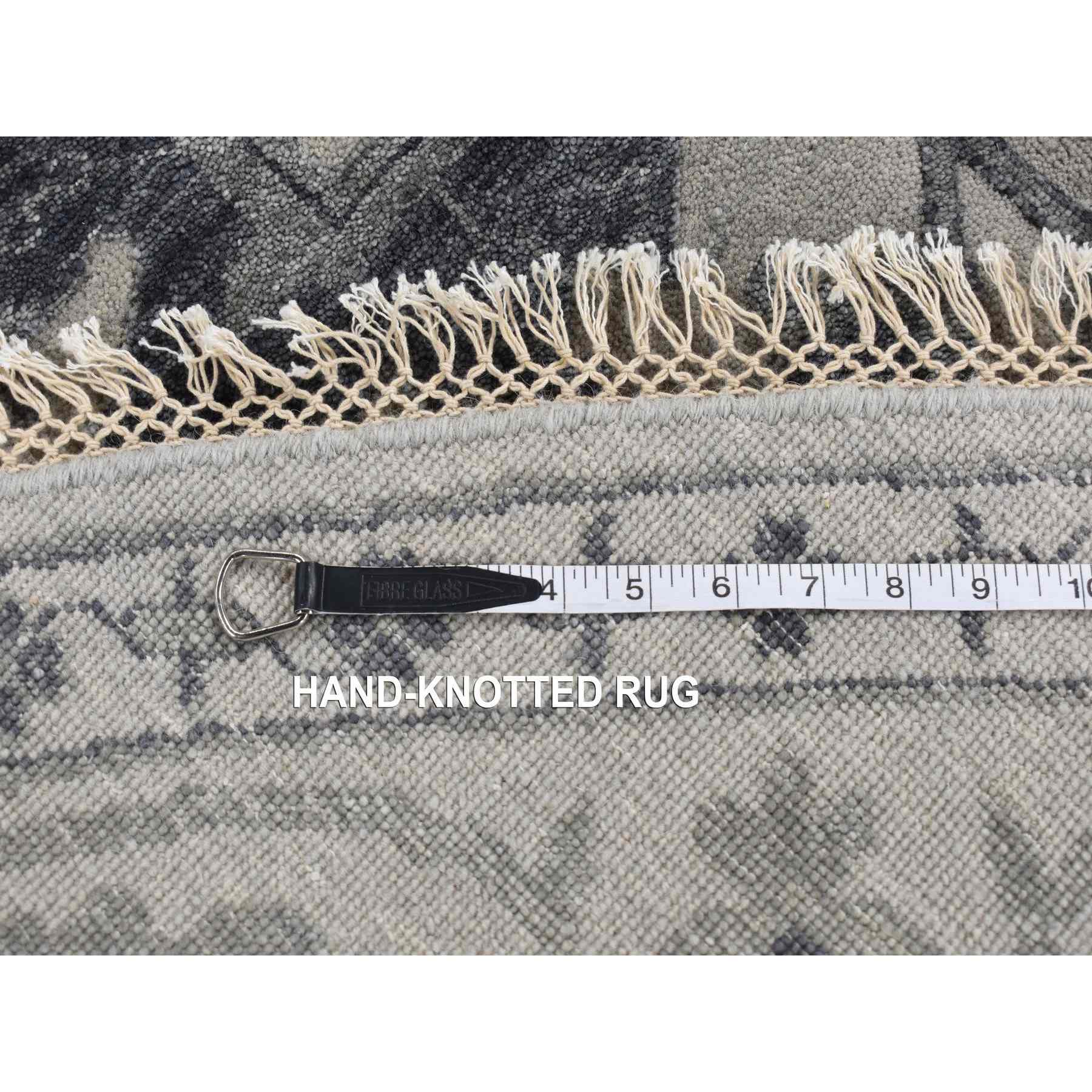 Heriz-Hand-Knotted-Rug-438735