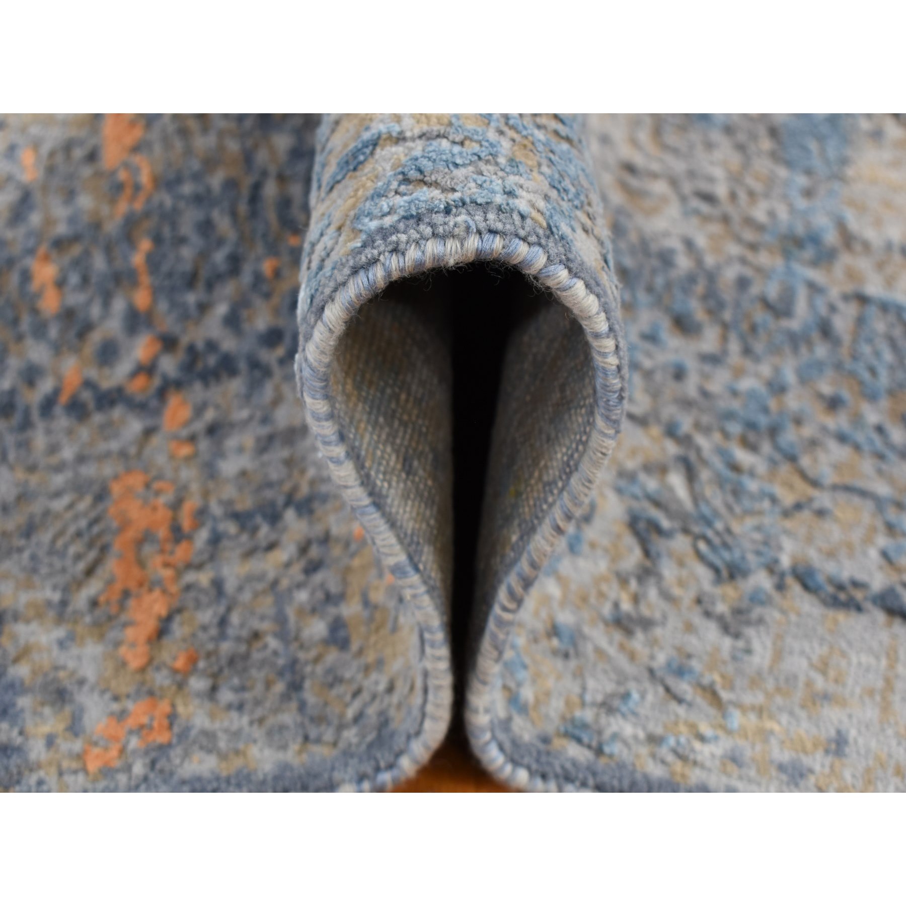 Modern-and-Contemporary-Hand-Knotted-Rug-437570