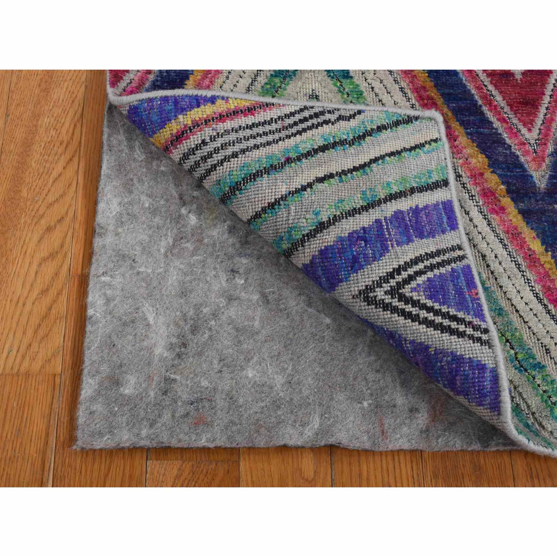 Modern-and-Contemporary-Hand-Knotted-Rug-438105