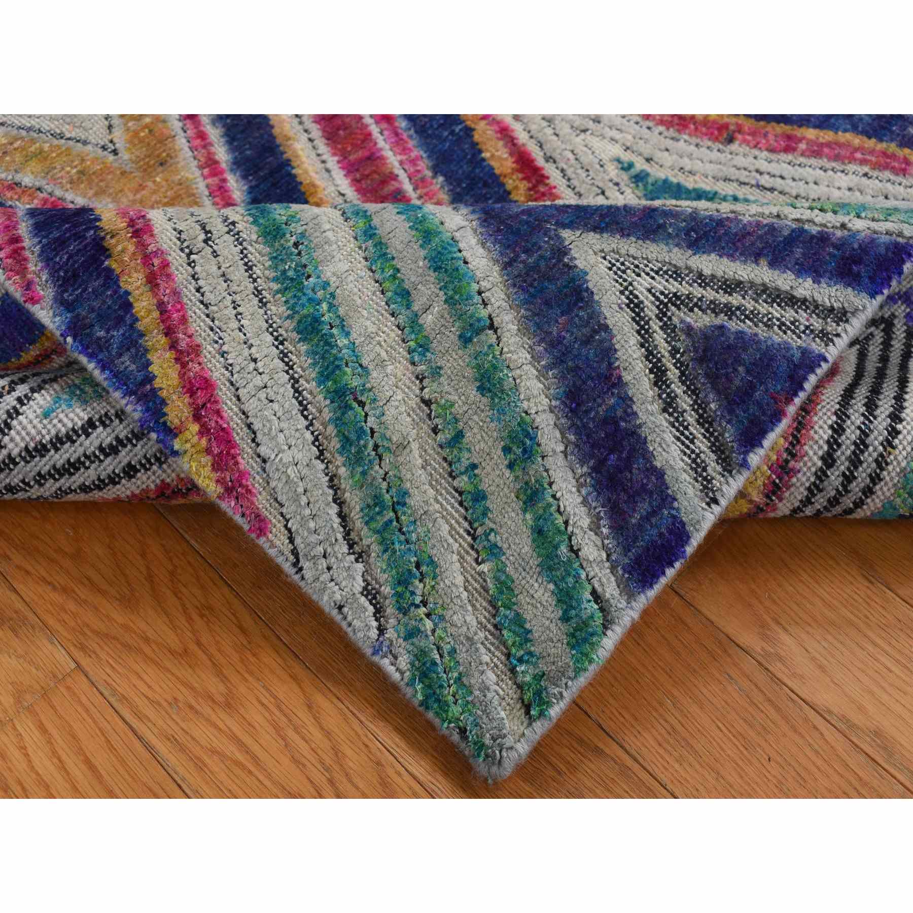 Modern-and-Contemporary-Hand-Knotted-Rug-438105