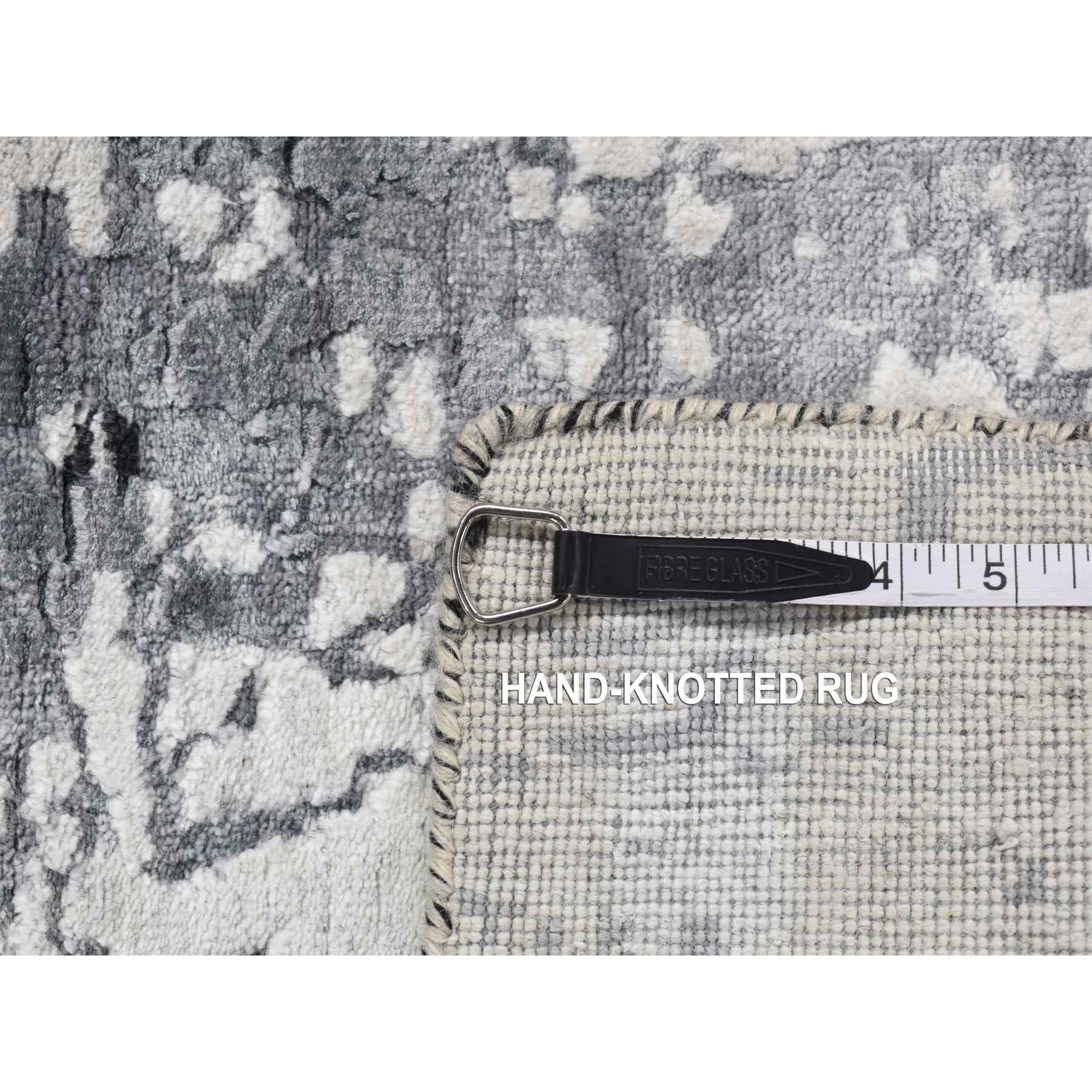 Modern-and-Contemporary-Hand-Knotted-Rug-438400