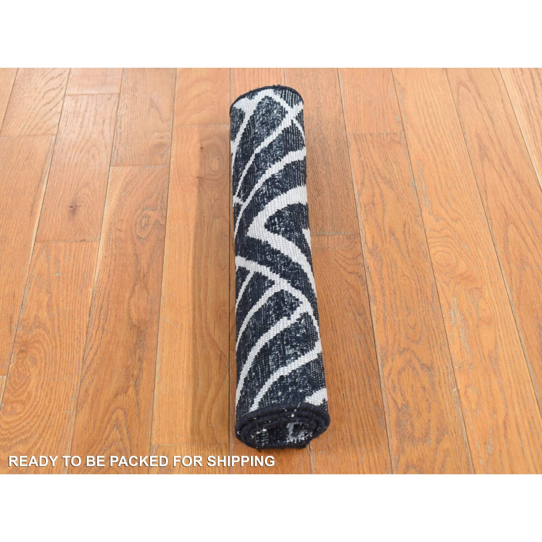 Modern-and-Contemporary-Hand-Knotted-Rug-439950