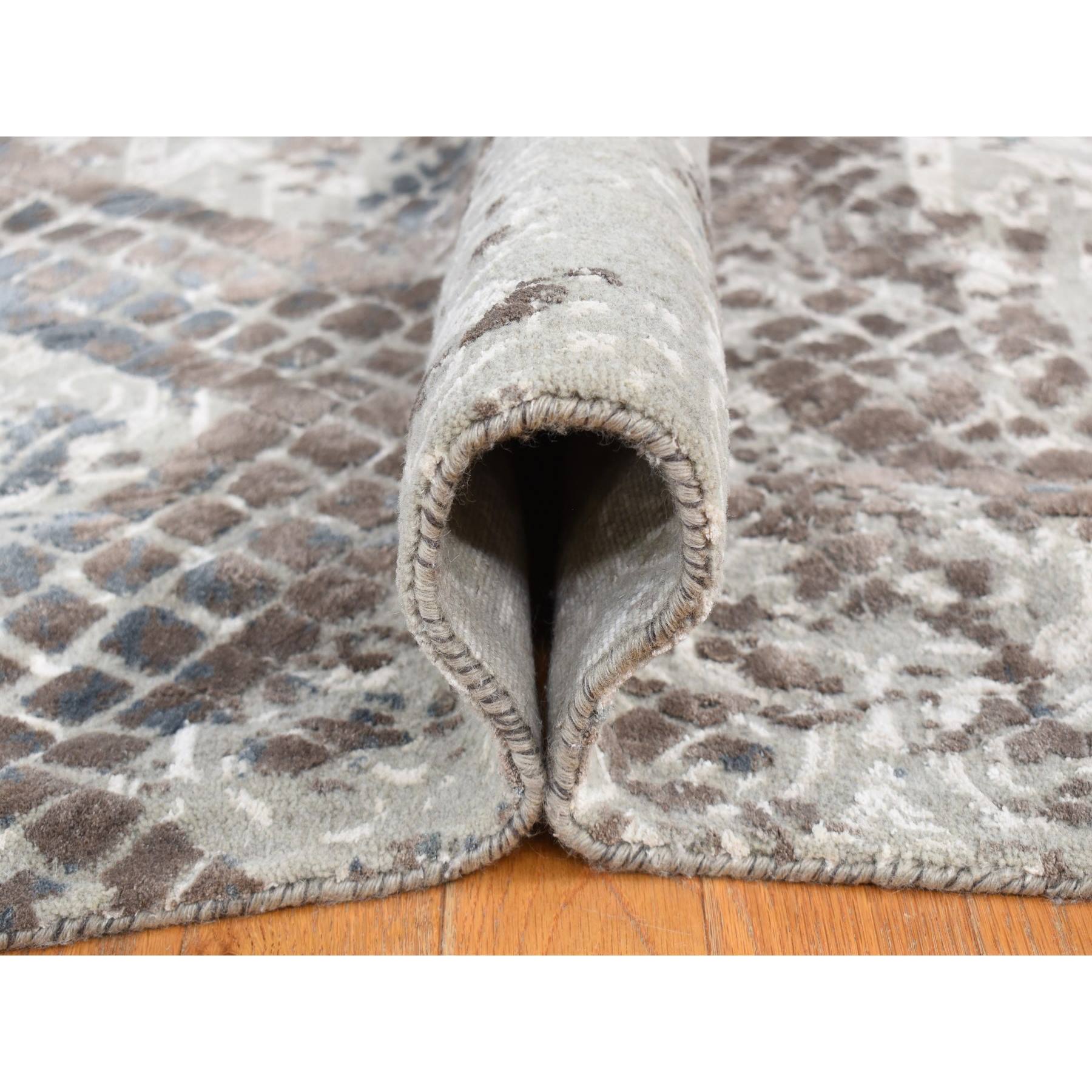 Modern-and-Contemporary-Hand-Knotted-Rug-439990