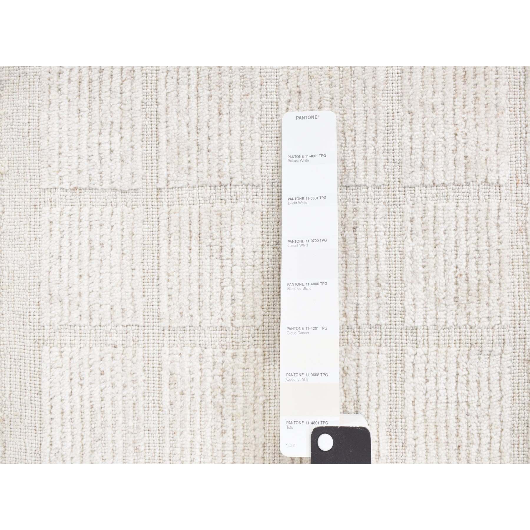 Modern-and-Contemporary-Hand-Loomed-Rug-439725