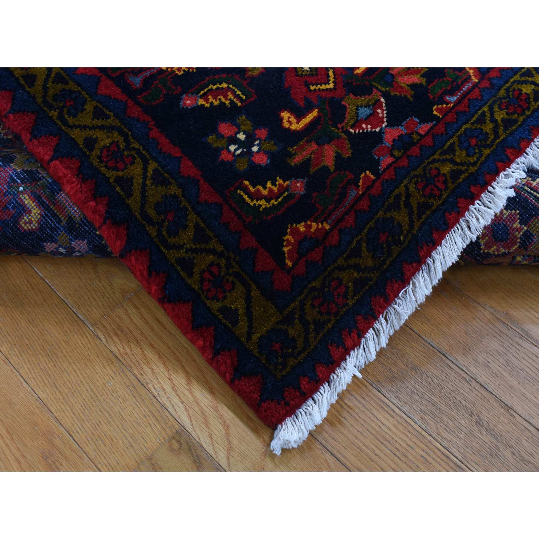 Persian-Hand-Knotted-Rug-437615